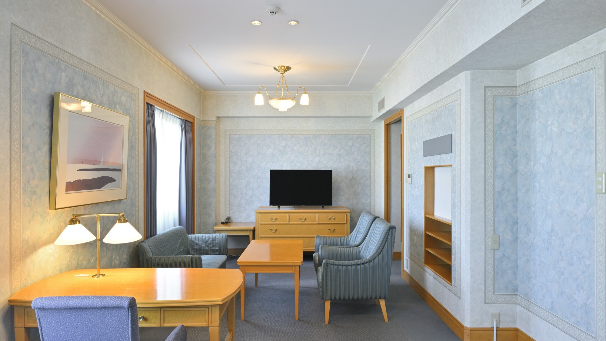 ■Main Building Junior Suite This is our hotel's pride and will help you celebrate your special day.