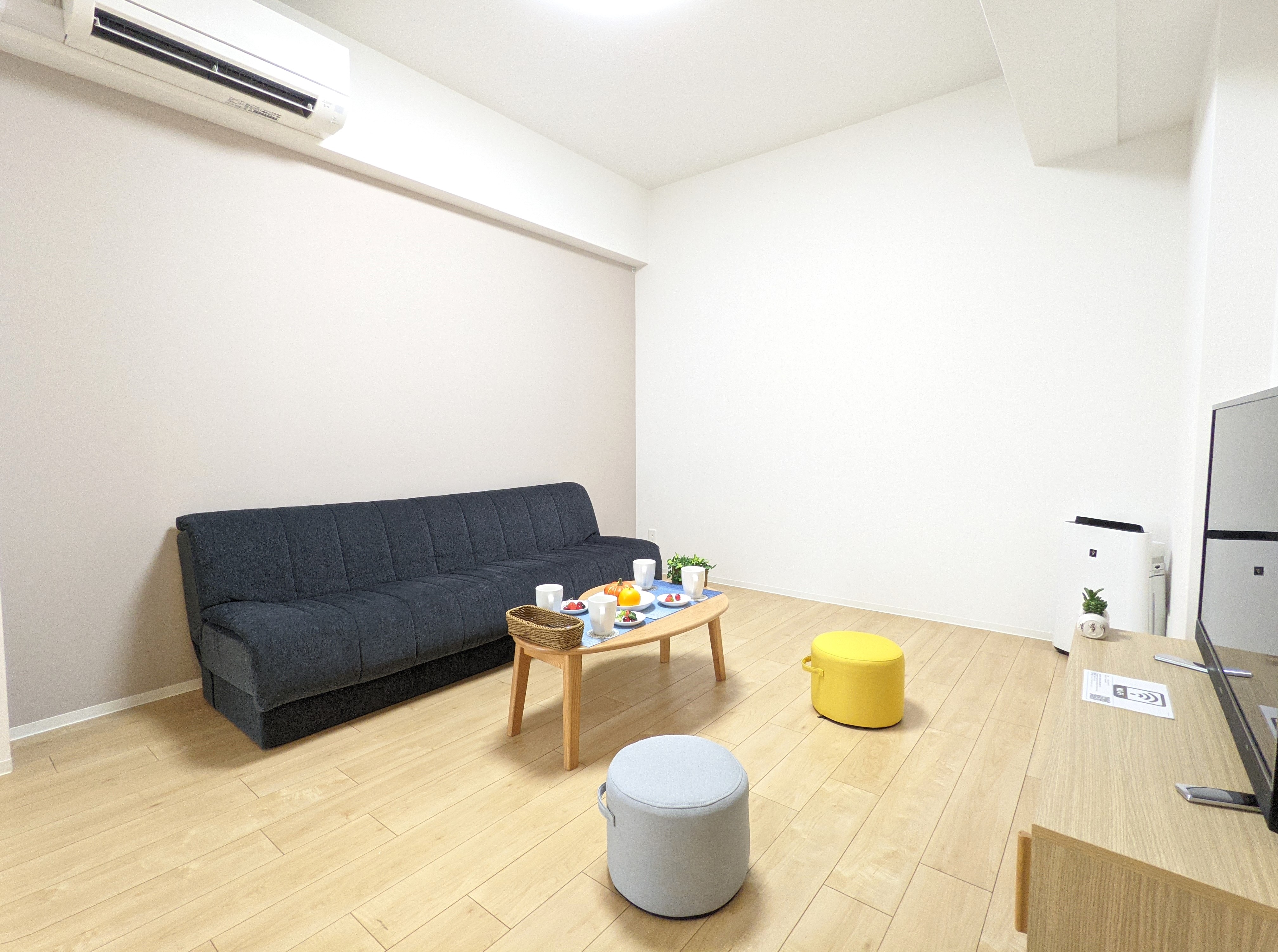 Corner double bed x2_dining