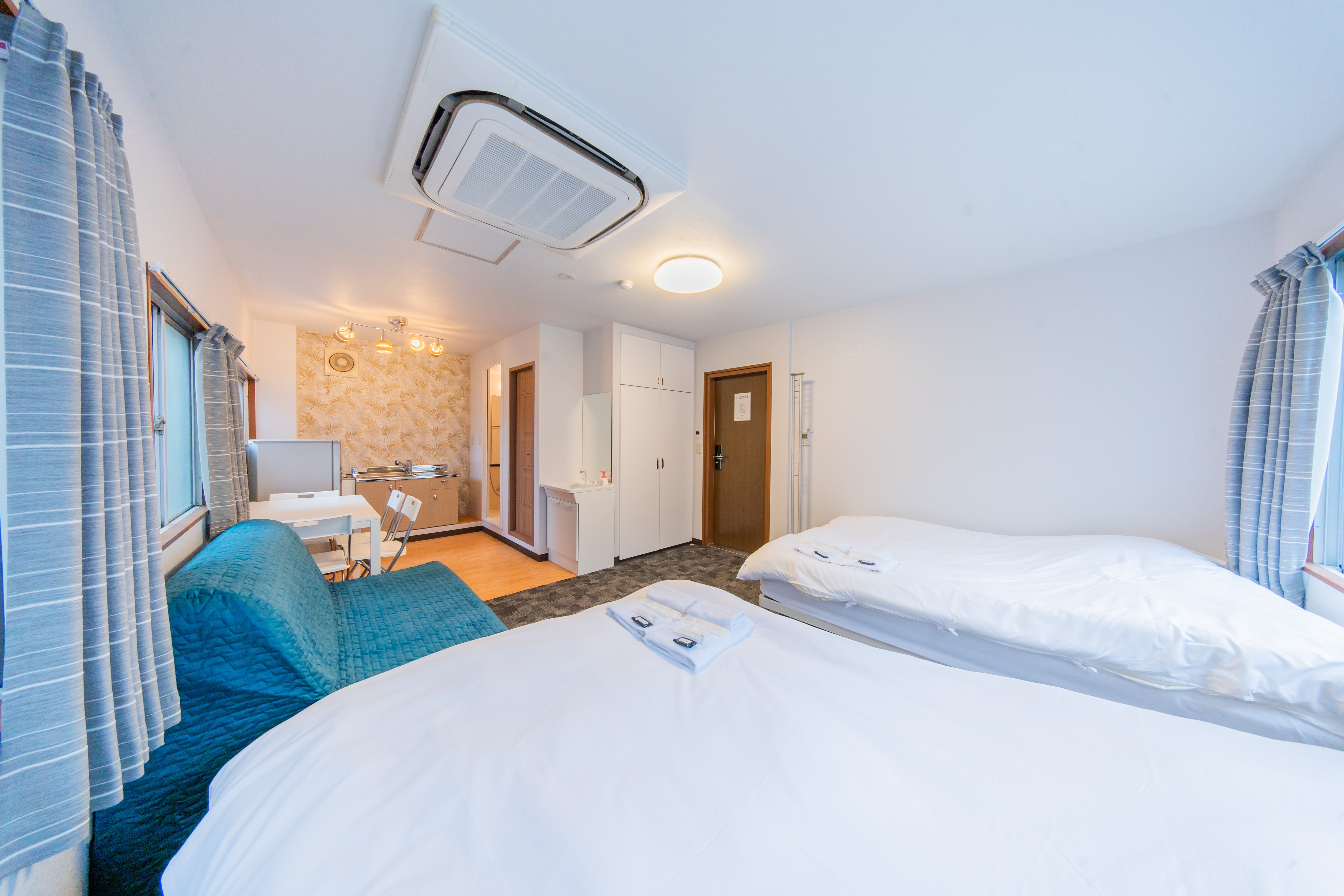 Private room [2 double beds and sofa bed] for 1 to 6 people