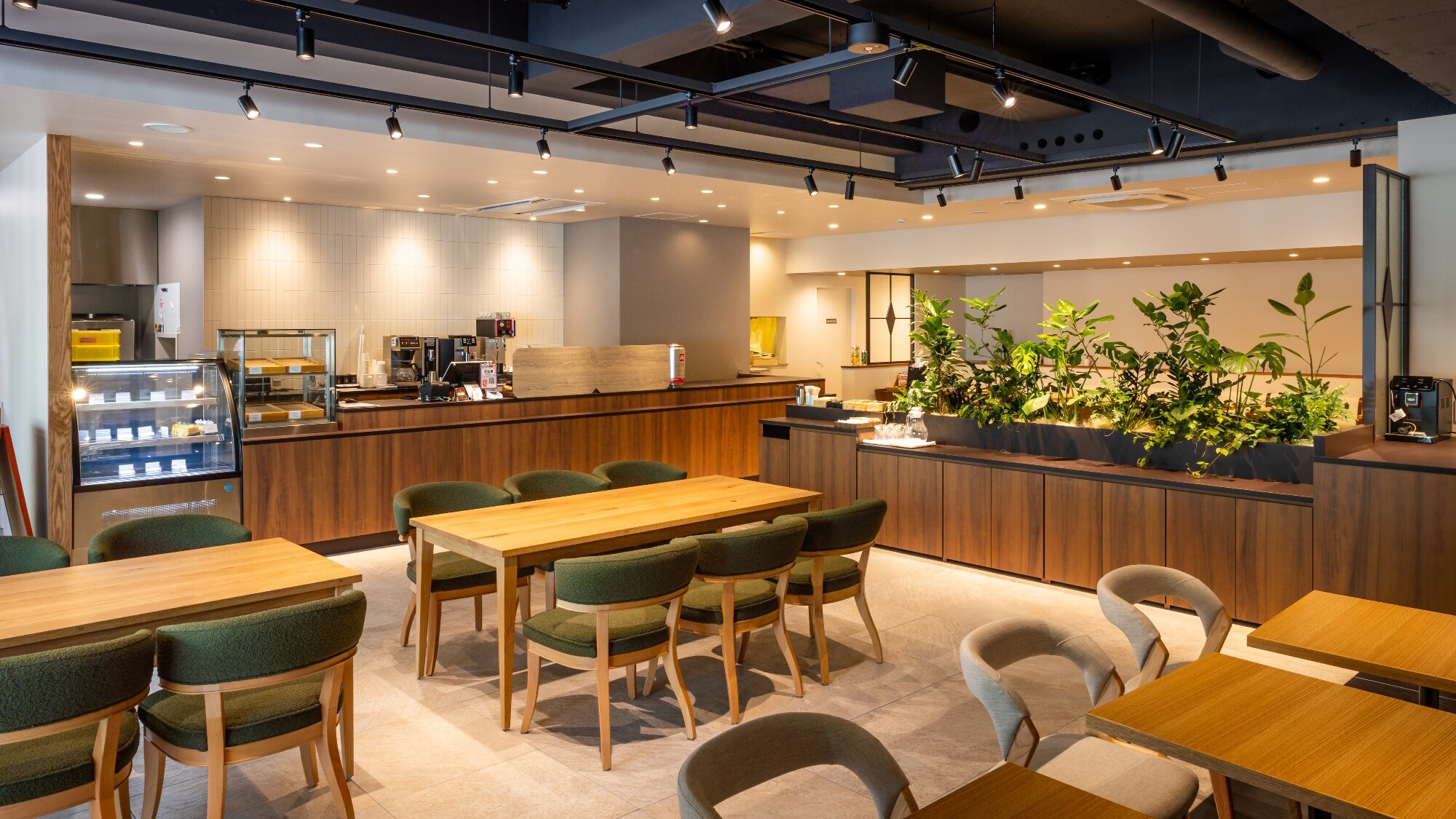 [YATSUDOKI CAFE] Business hours: 9:00-19:00 (food last order 18:00)