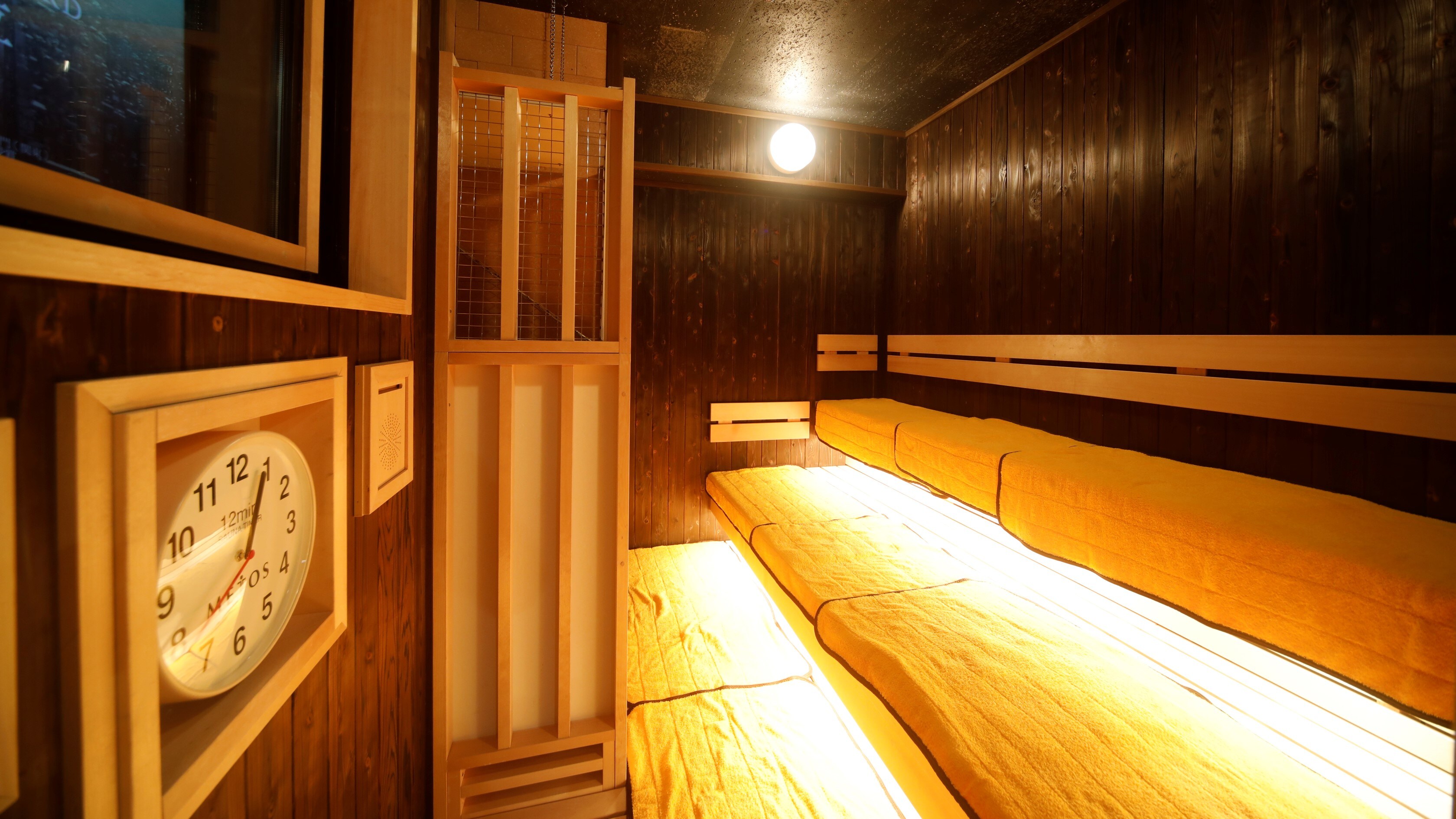 [Wanita] Sauna (Jam: 15:00-25:00/Hari berikutnya 5:00-10:00)