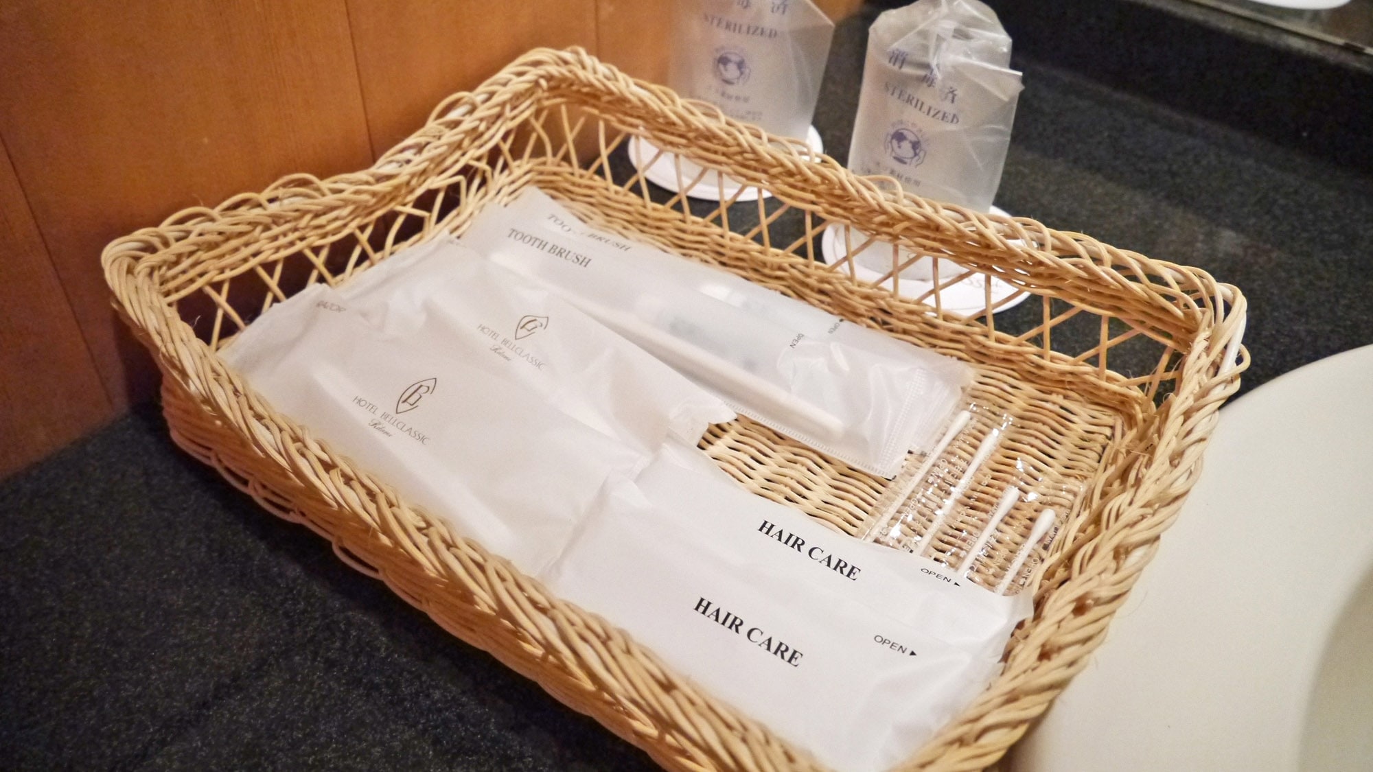 [All rooms have amenities] Brush, toothbrush, cotton swabs, razor