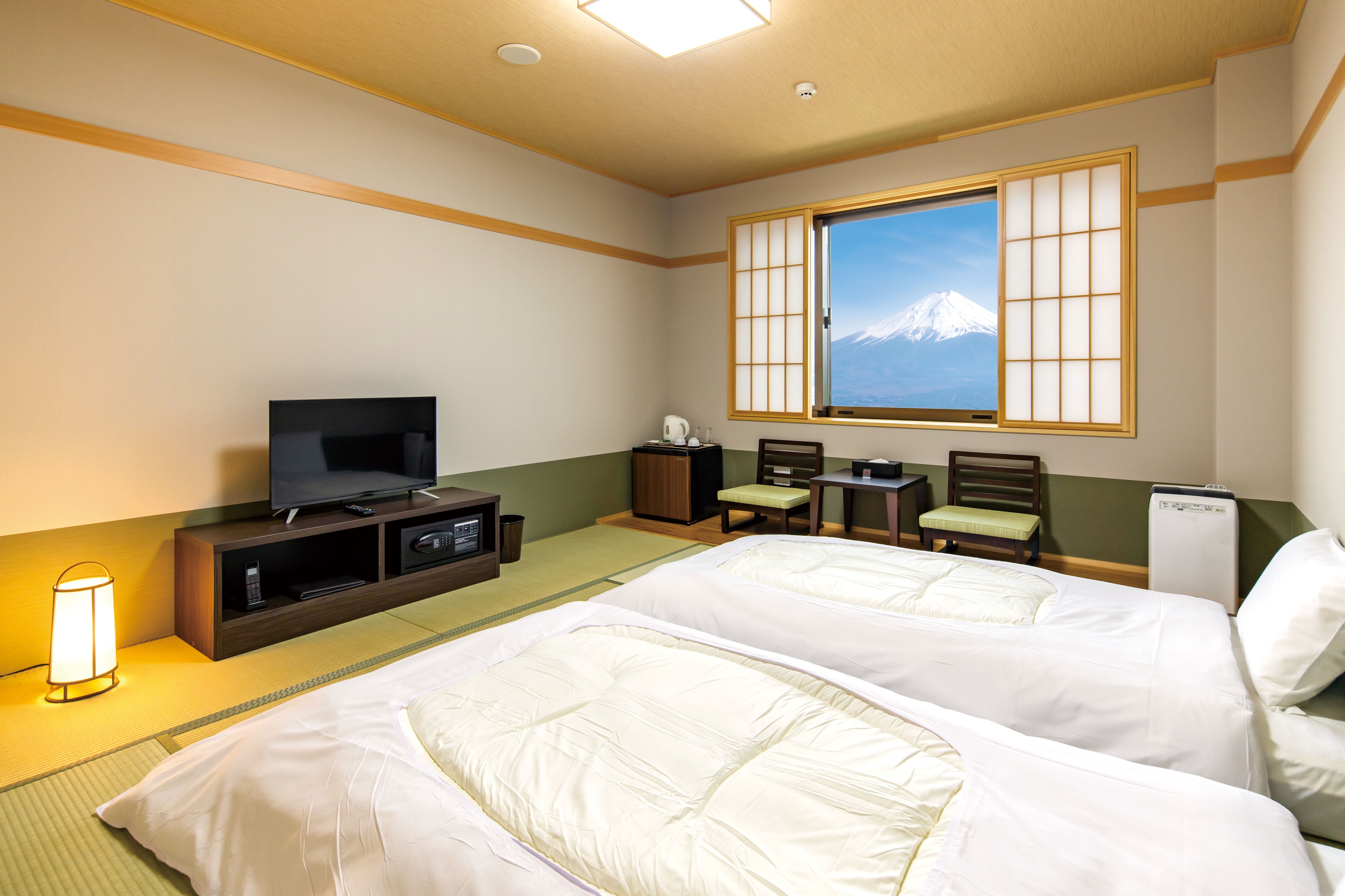 Kamar bergaya Jepang di sisi Gunung Fuji