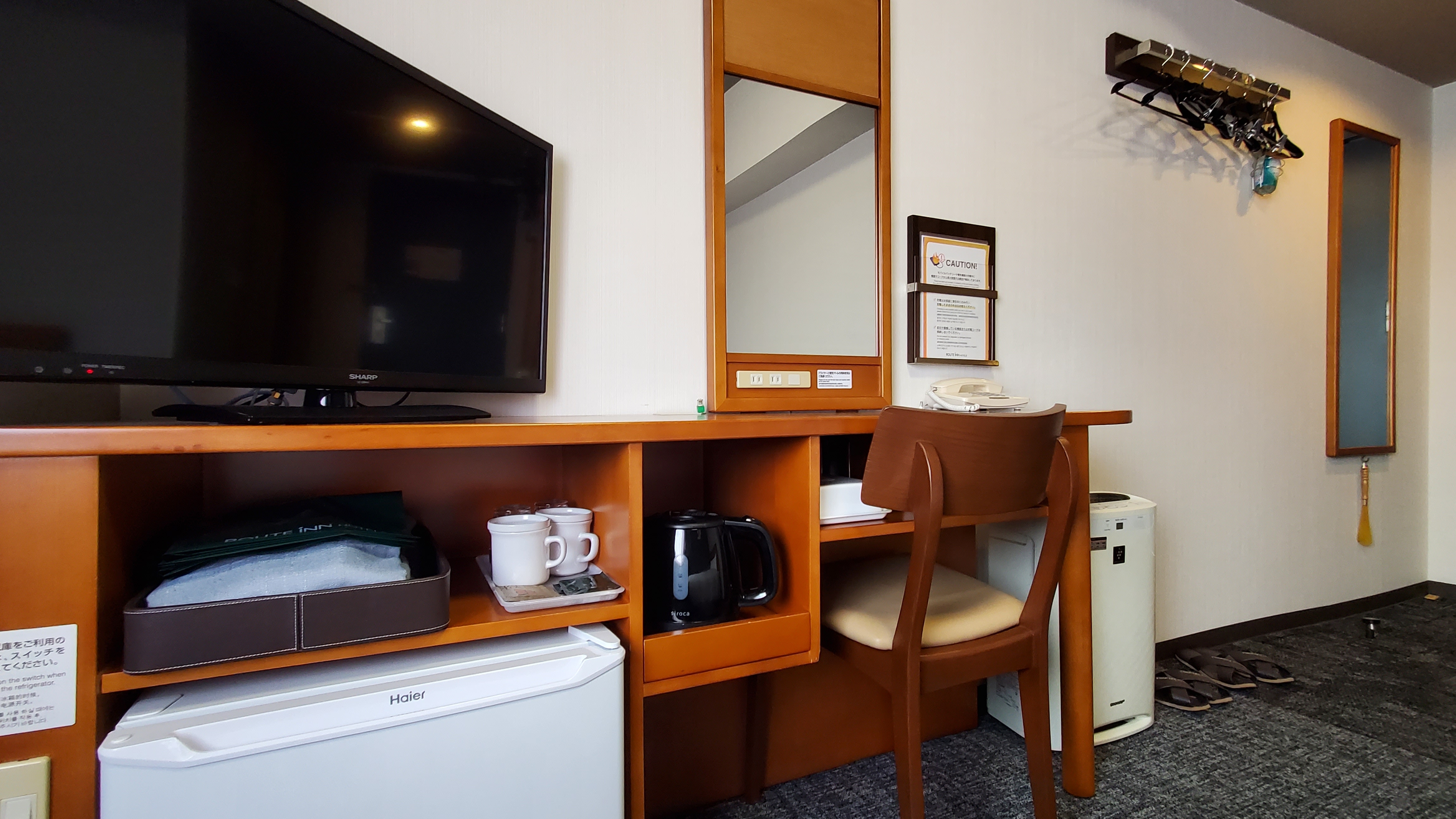 Desk area in a semi-double room