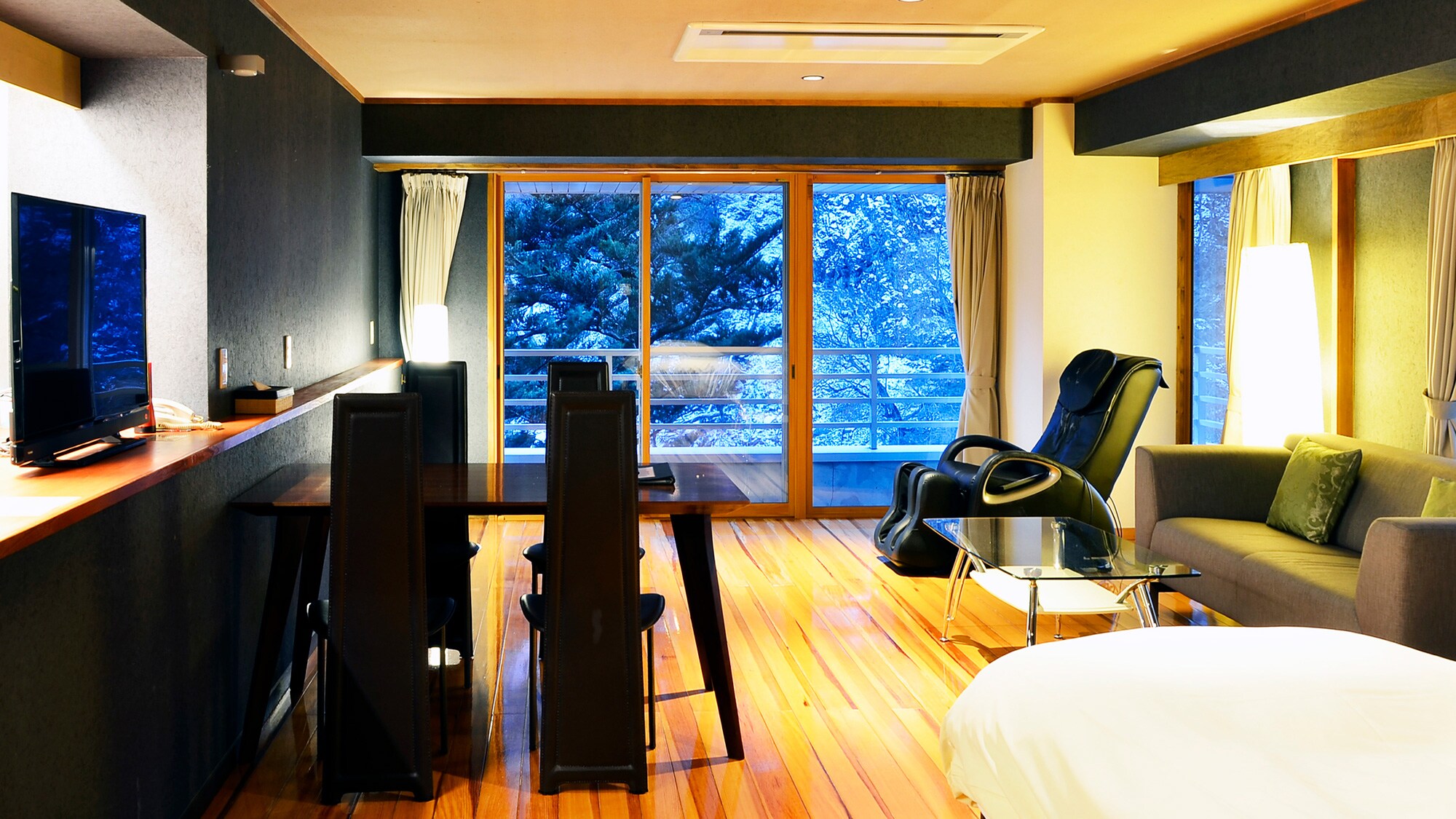 Special room with indoor hot spring bath