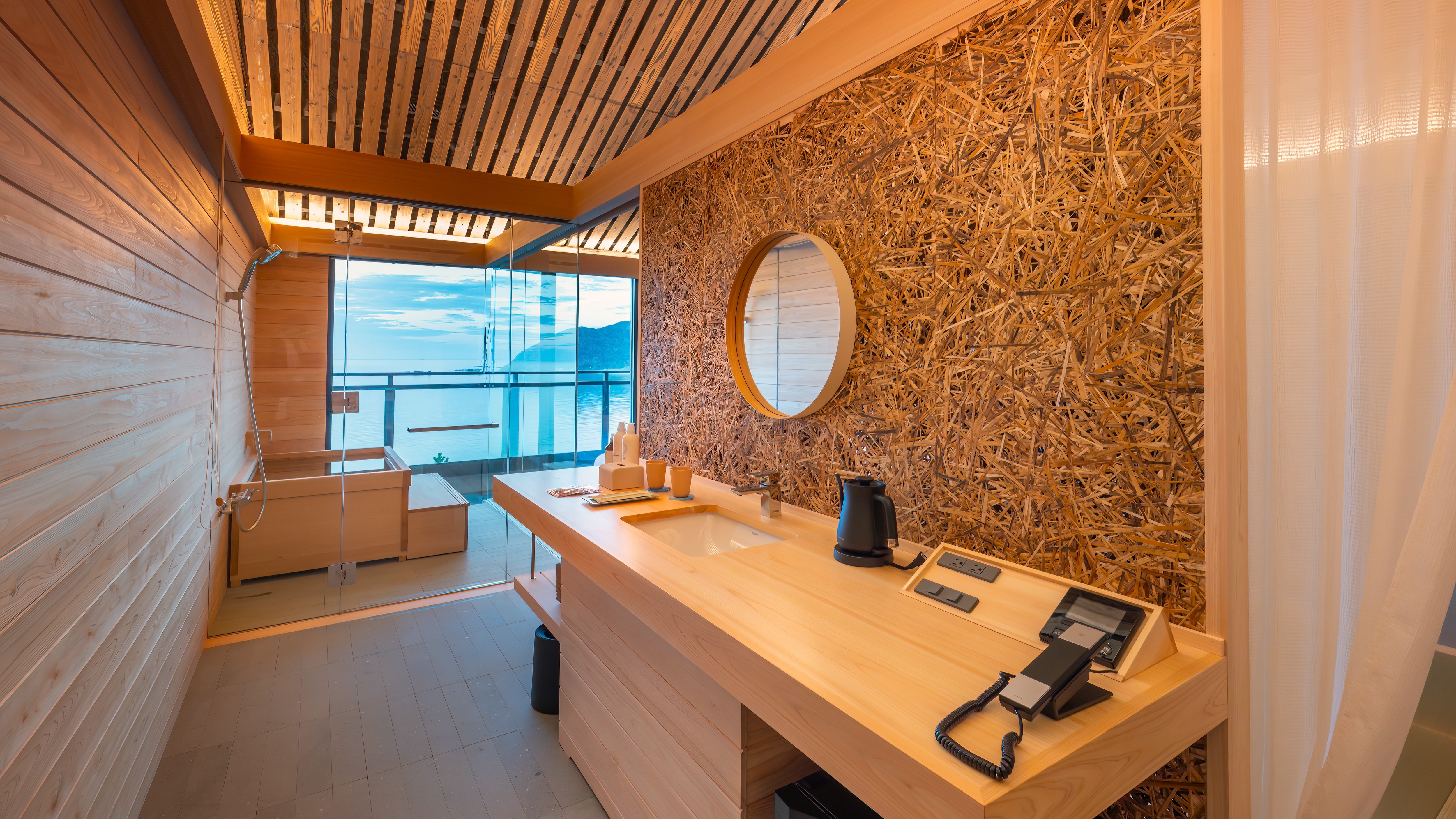 [Opening in the fall of 2012! "Betu Yu"] Ocean view guest room with hot spring panoramic bath, overlooking the vast Sea of Japan