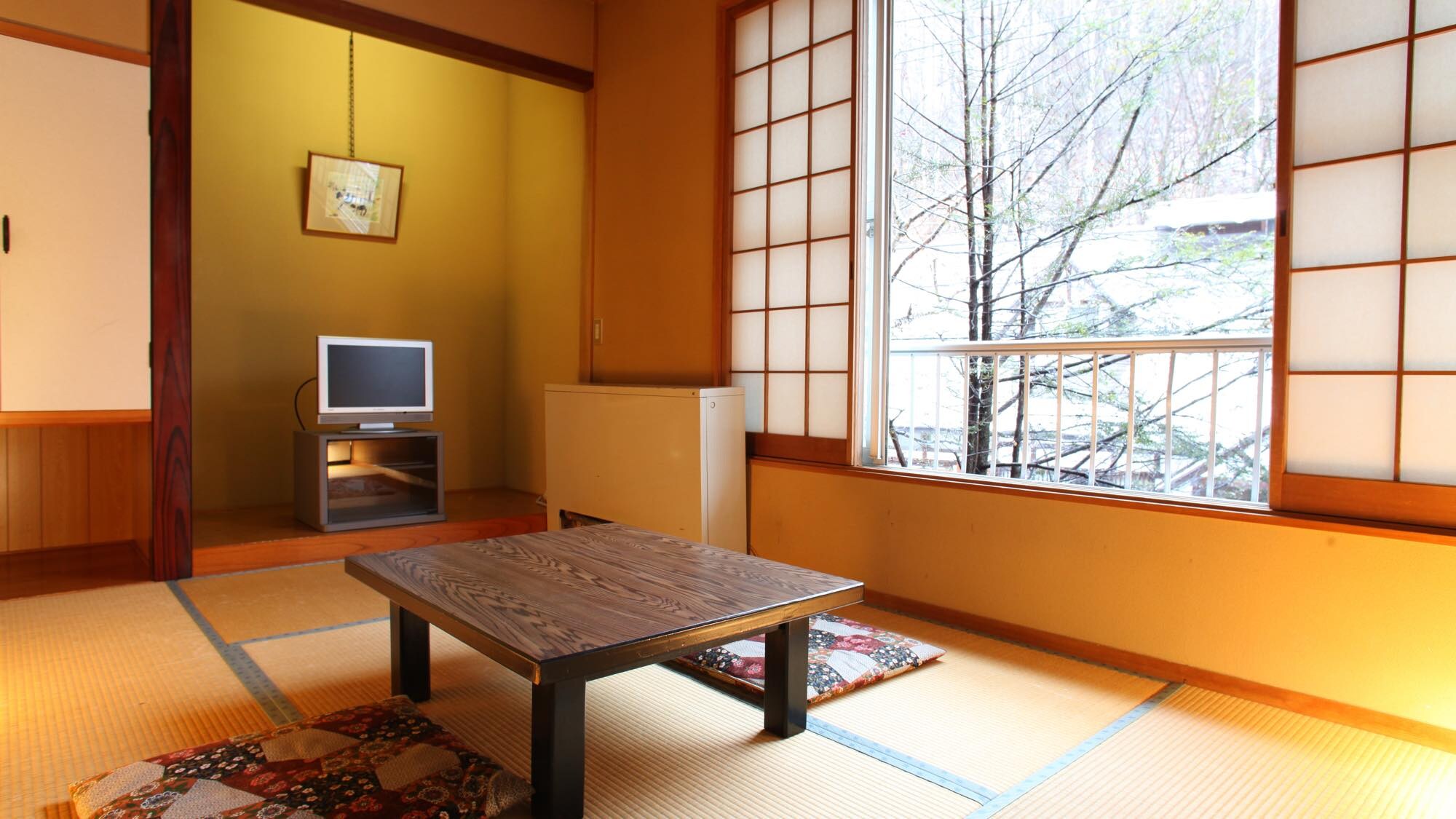 Japanese-style room