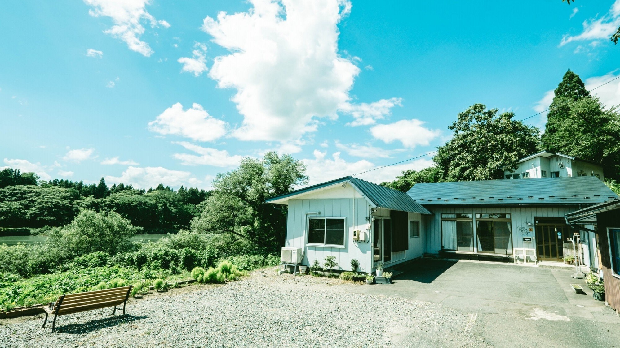[Exterior] The entire house is for your exclusive use, so you can relax and unwind.