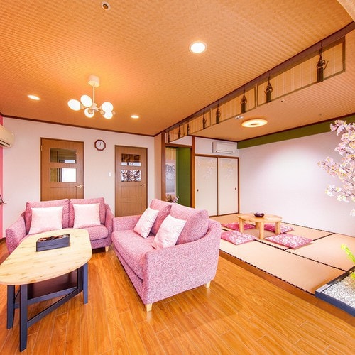 Enjoy the cherry blossom viewing atmosphere anytime with our one and only SAKURA room