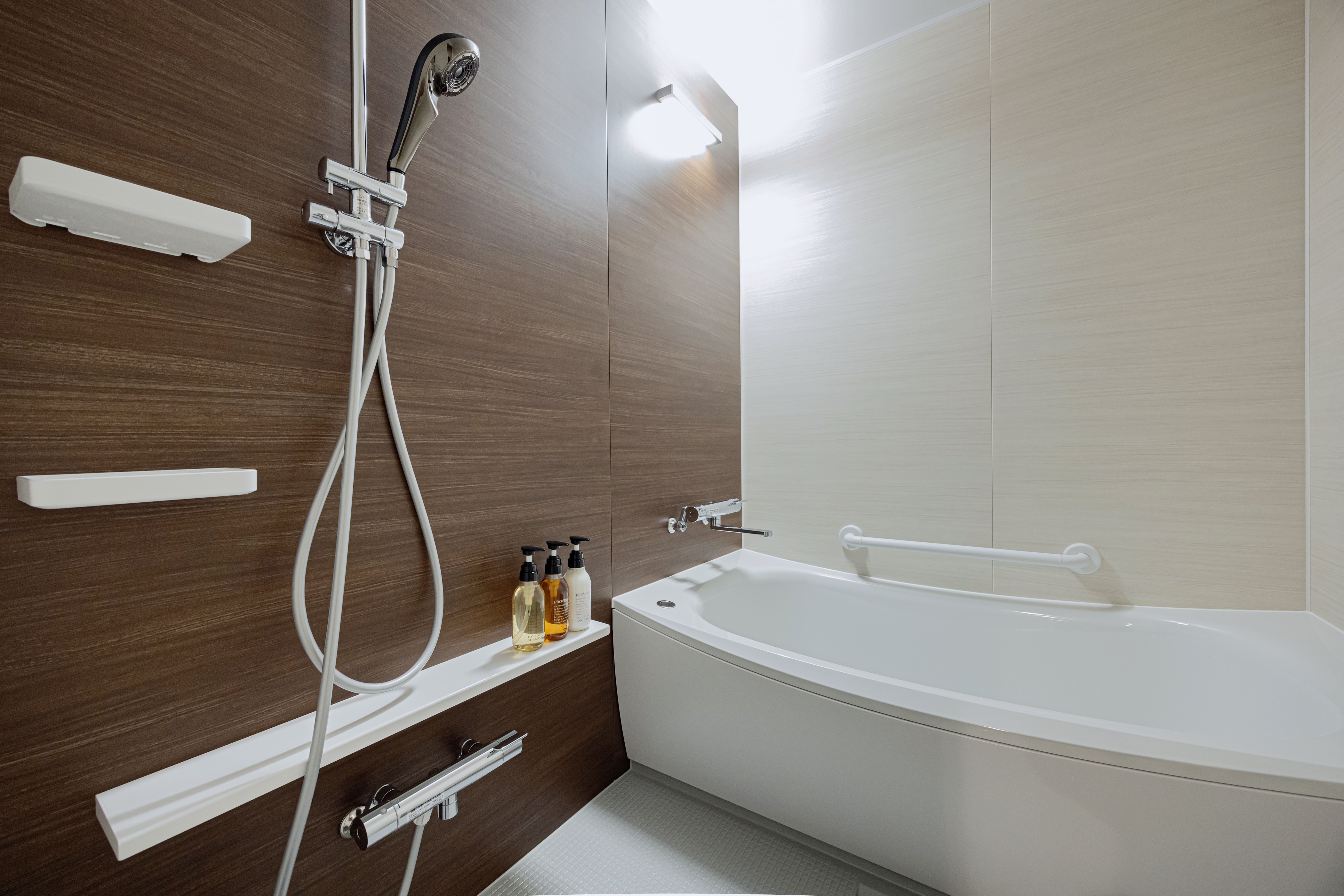 Room: Superior 7 beds Japanese style bathroom