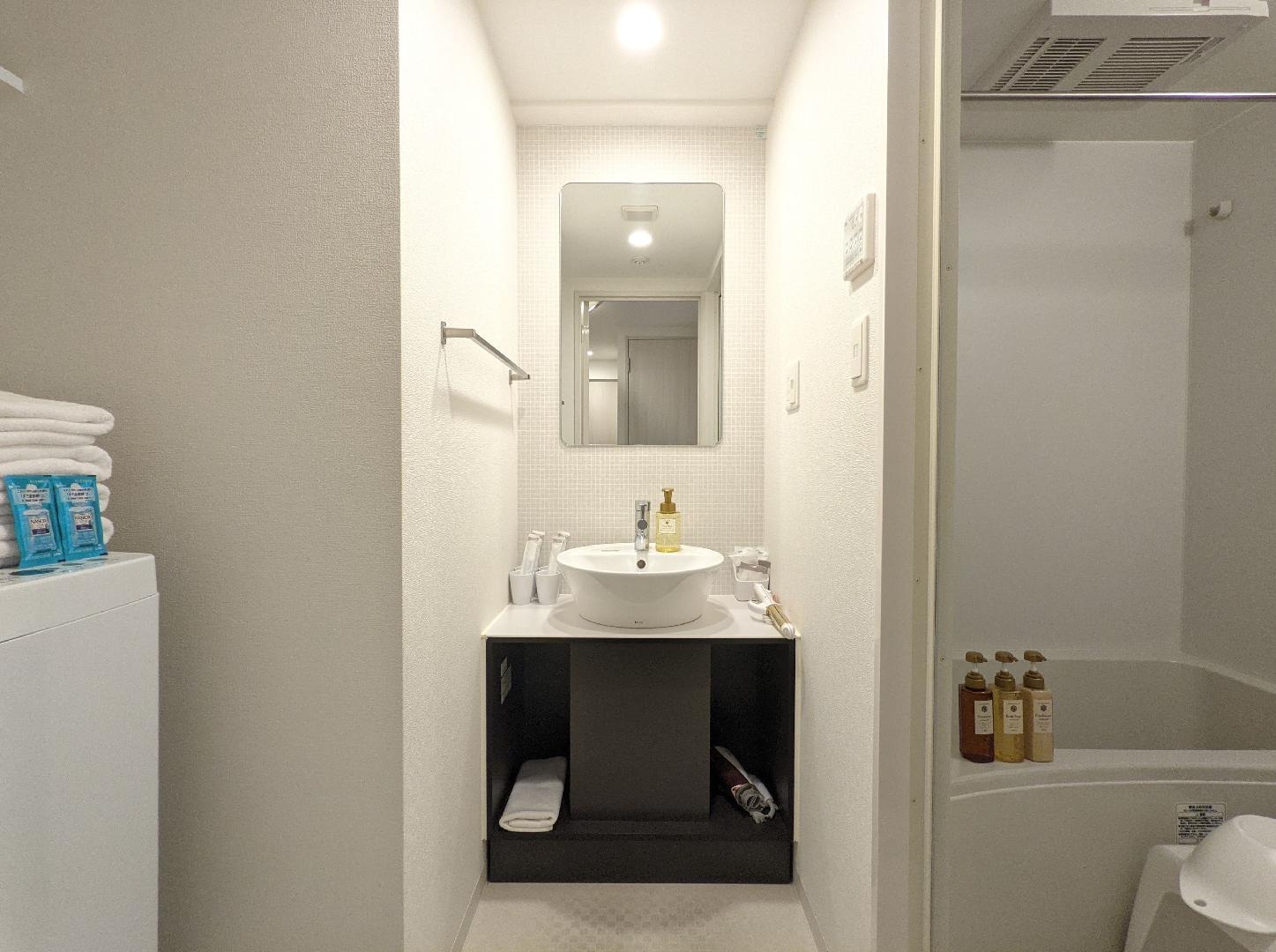 Bathroom_washroom_washing machine_2