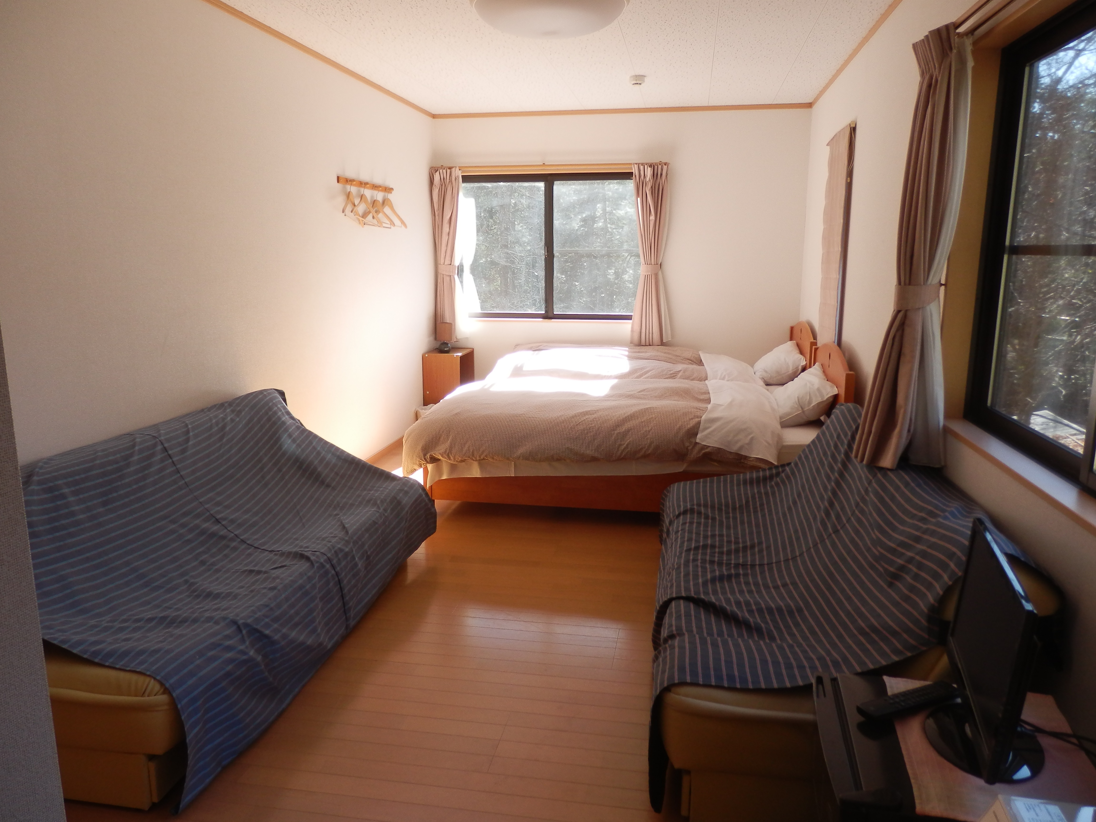 Western-style room 12 tatami mats (Kasumisou)