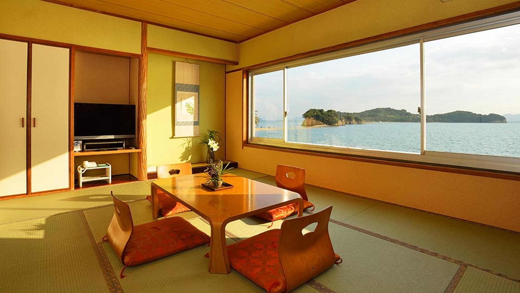 Main building 2nd floor Japanese-style room 10 tatami mats