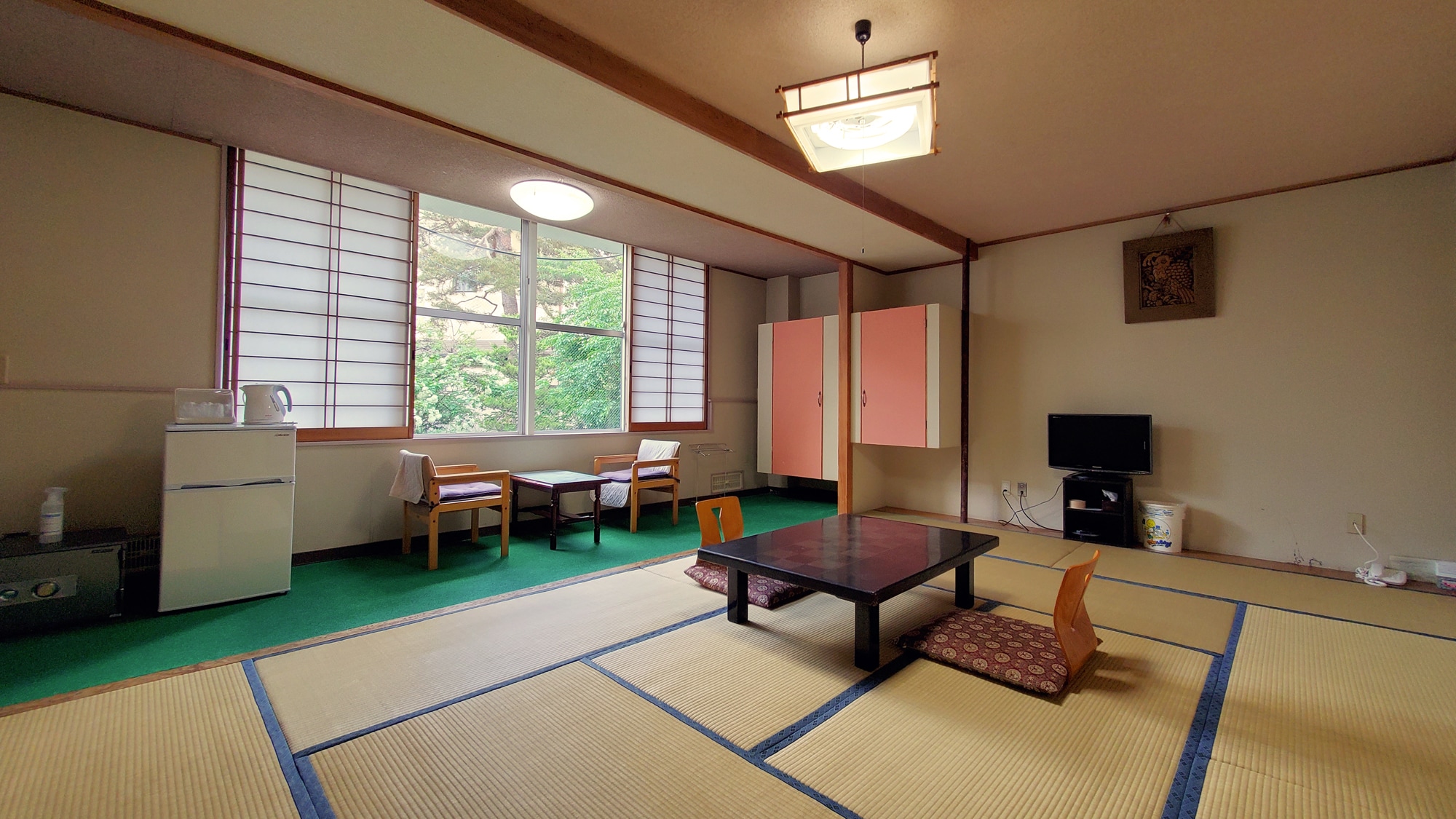 Standard Japanese-style room [with toilet]