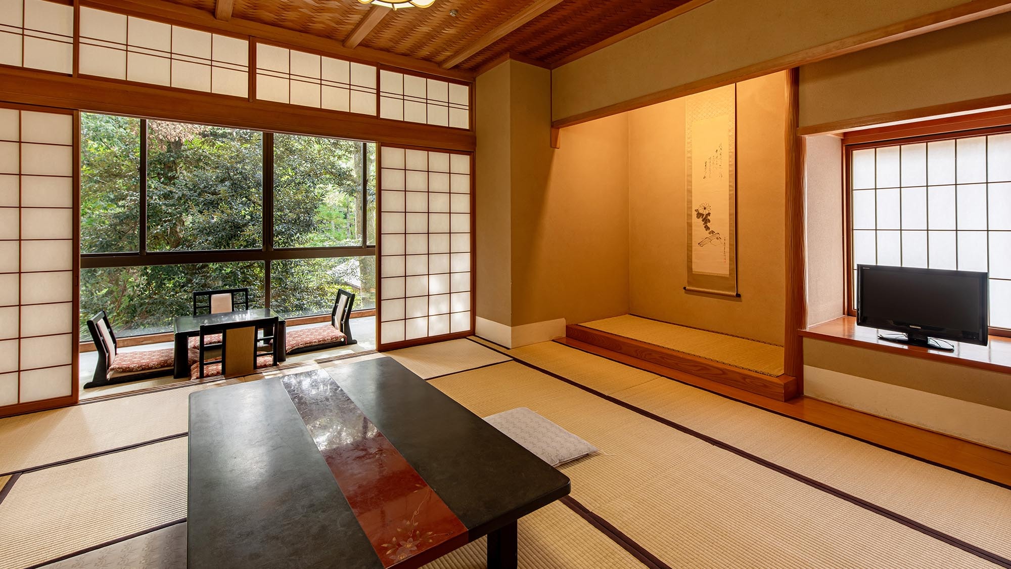 [Summer House] Japanese-style room / 8 tatami mats ~