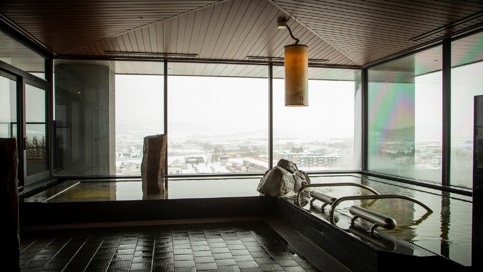 ■ Men's public bath