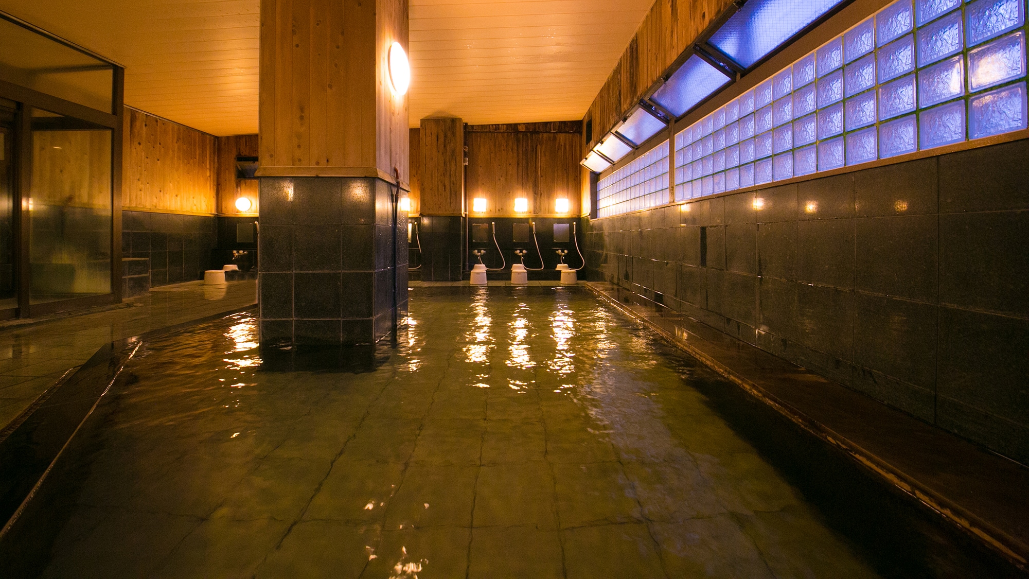 Natural hot spring public bath