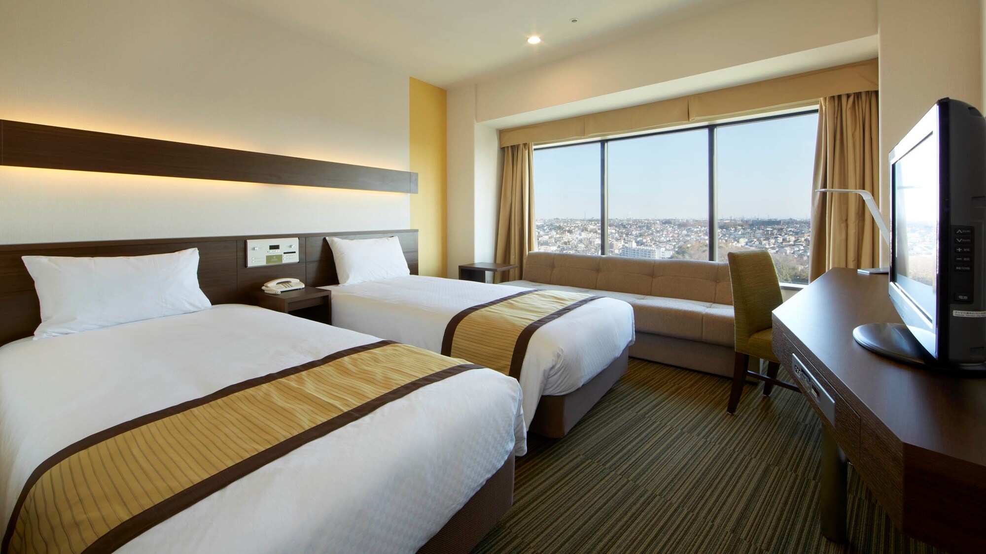 Moderate twin room (21.4㎡) can accommodate up to 3 people