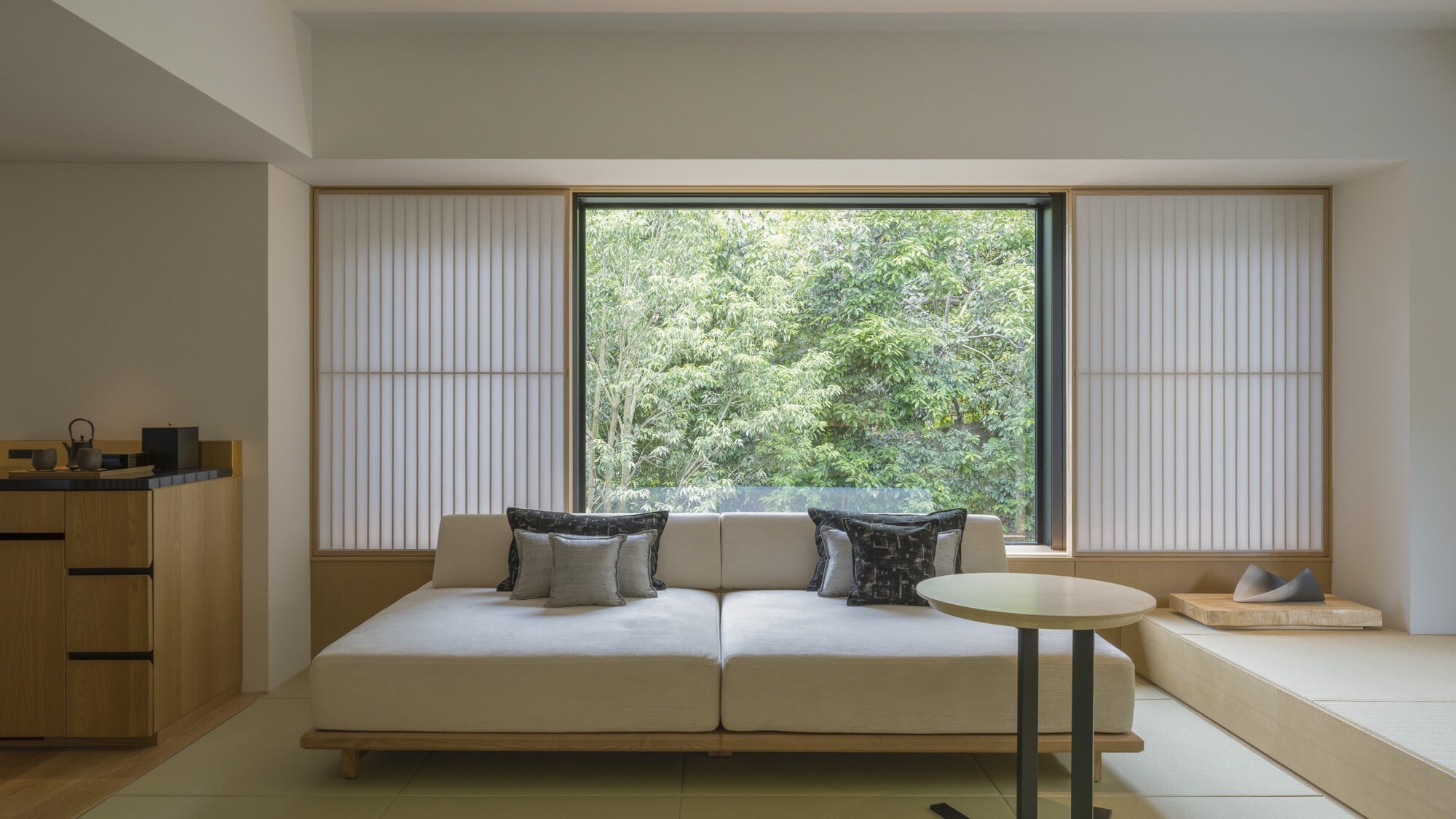 BO interior image