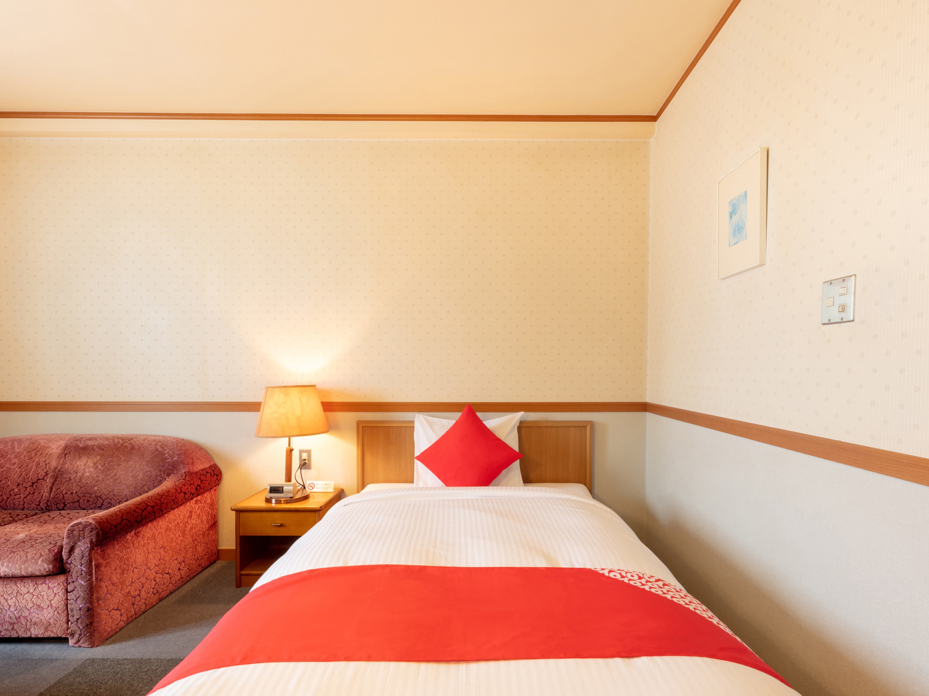 Kamar Deluxe Tunggal