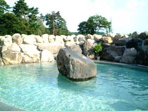 Large open-air bath