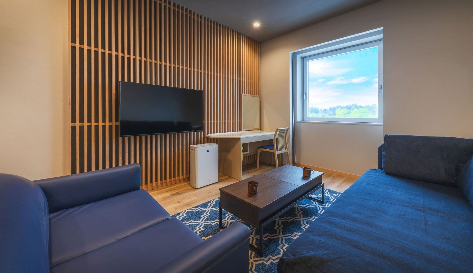 [Residential Suite] 50 sqm bedroom with living room.