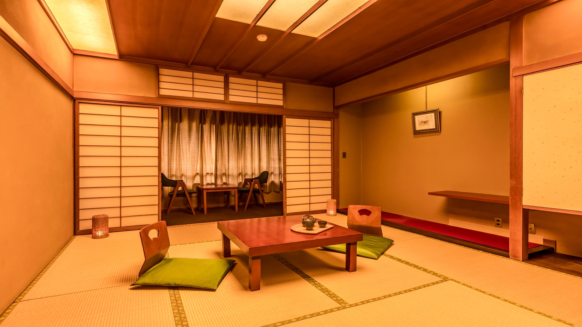 Standard Japanese-style room *An example of a guest room