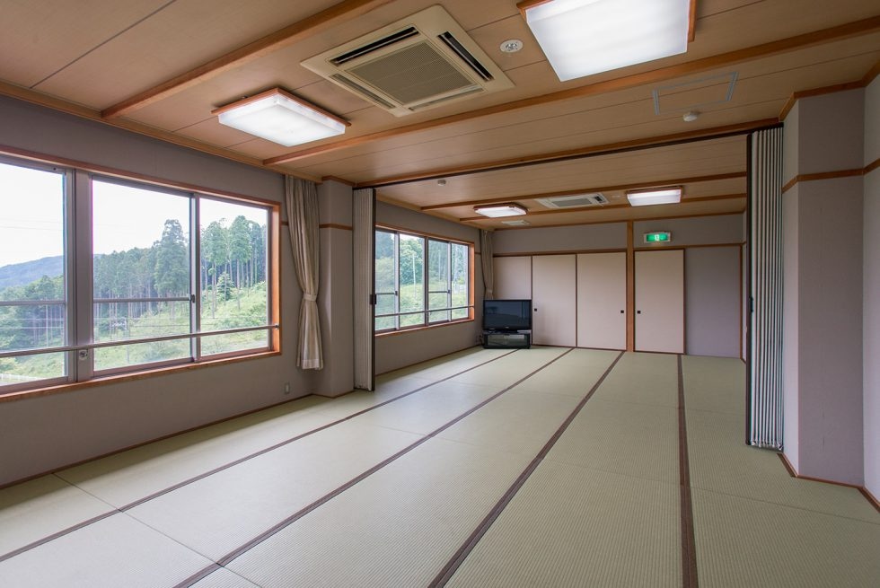 Large Japanese-style room (up to 25 people)