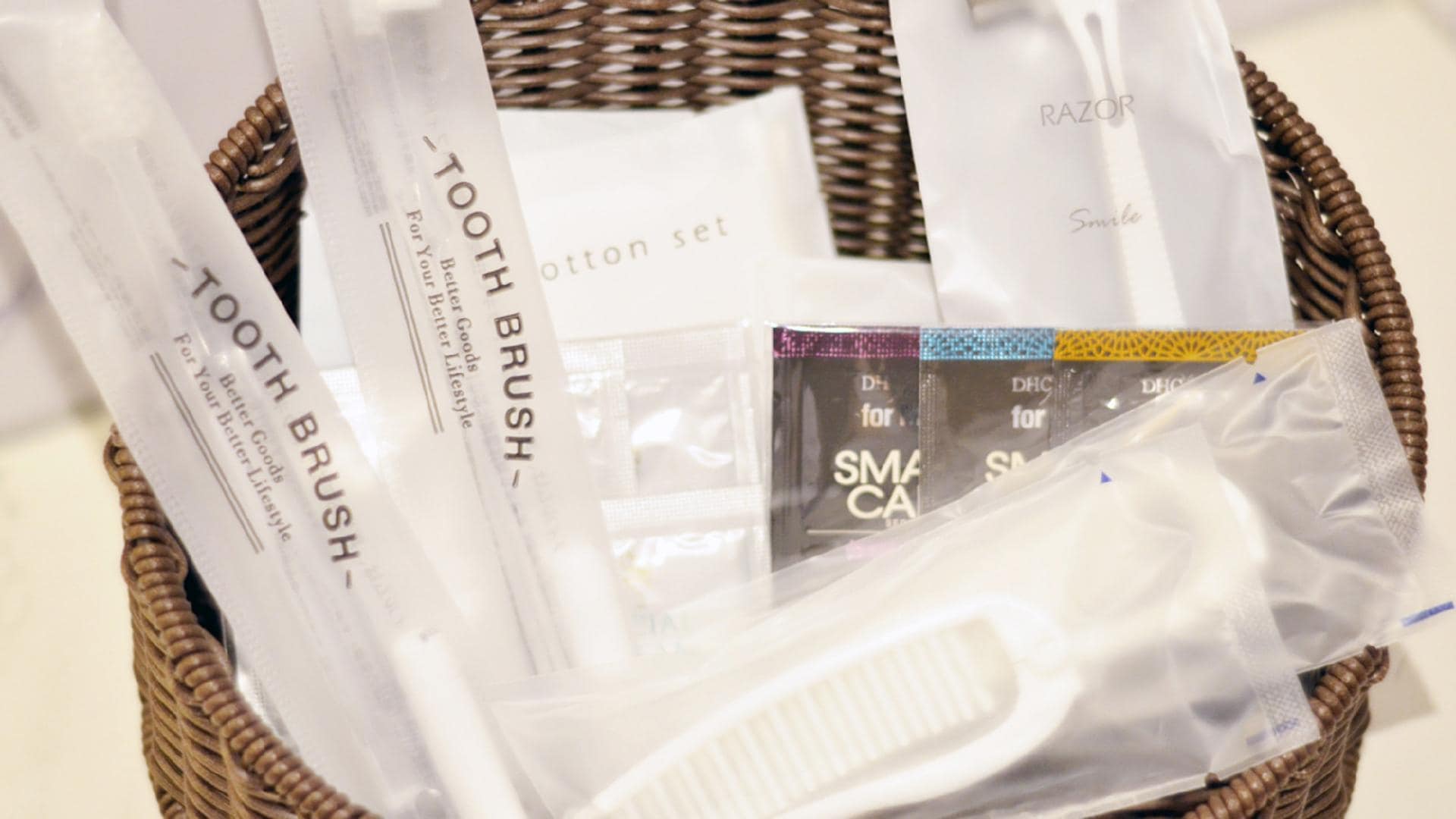 ・Standard guest room amenities