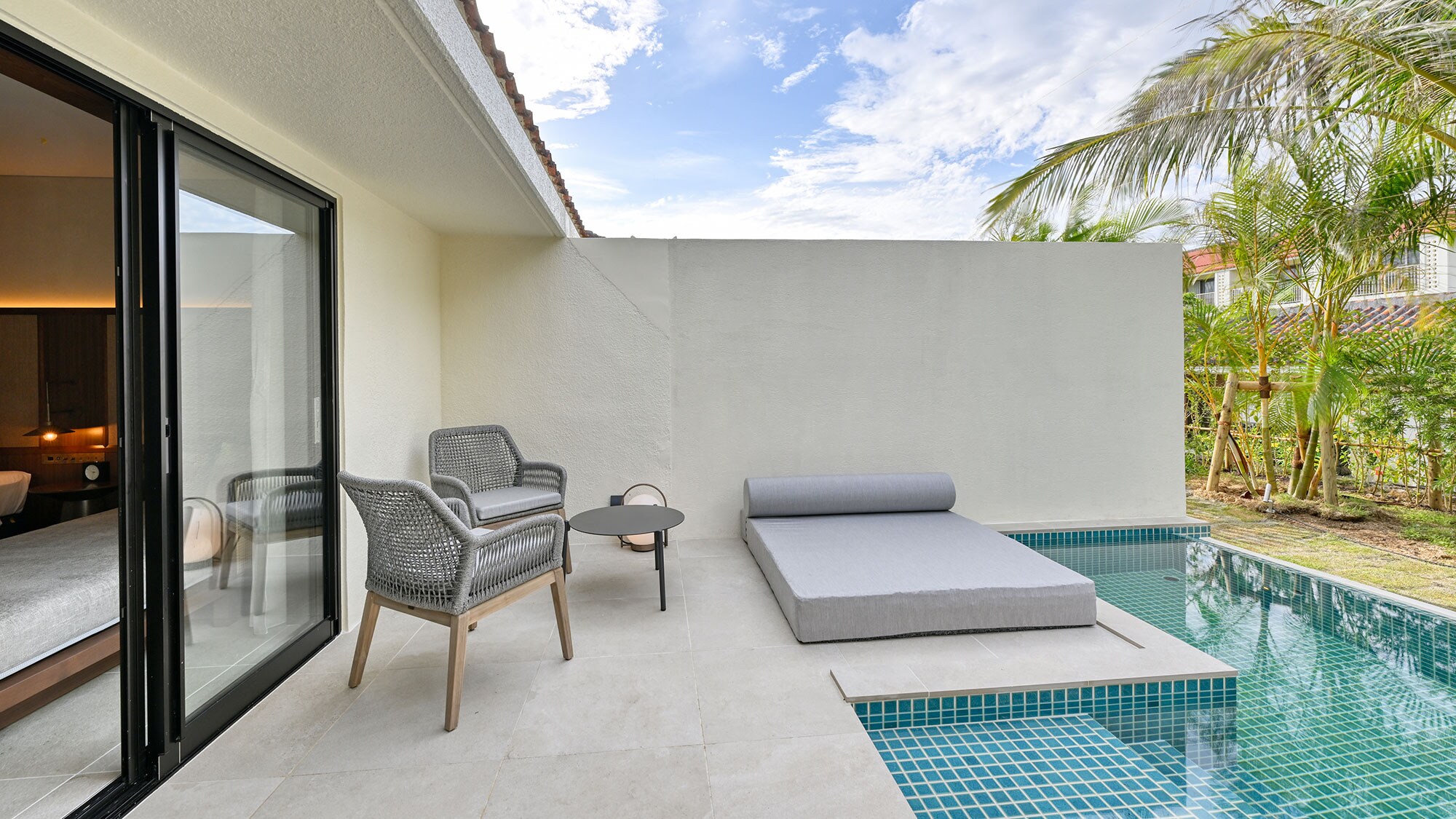 [Private pool villa]