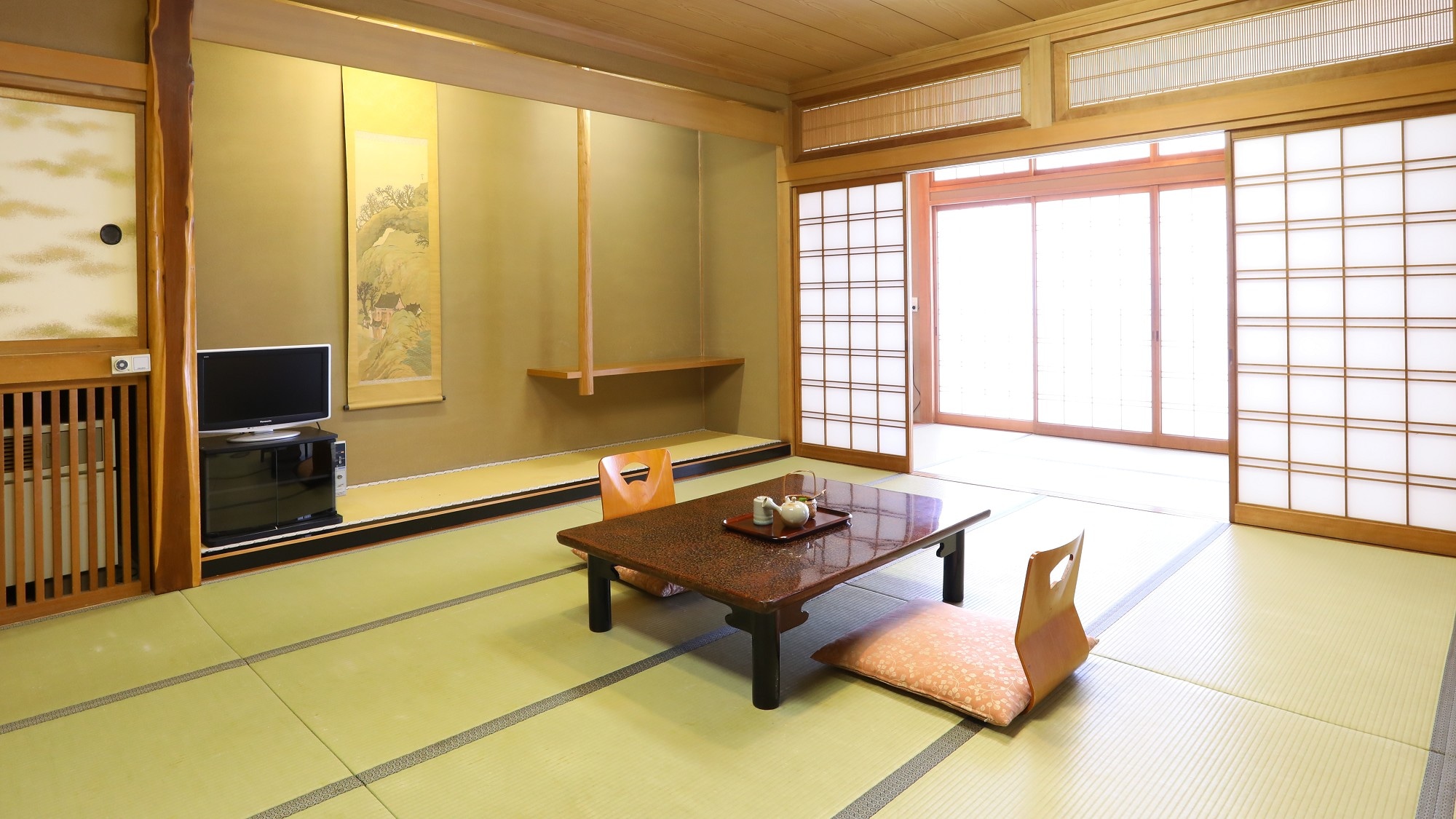  ◇15張榻榻米的日式房間「本町」～也可作為育兒午餐等用餐場所