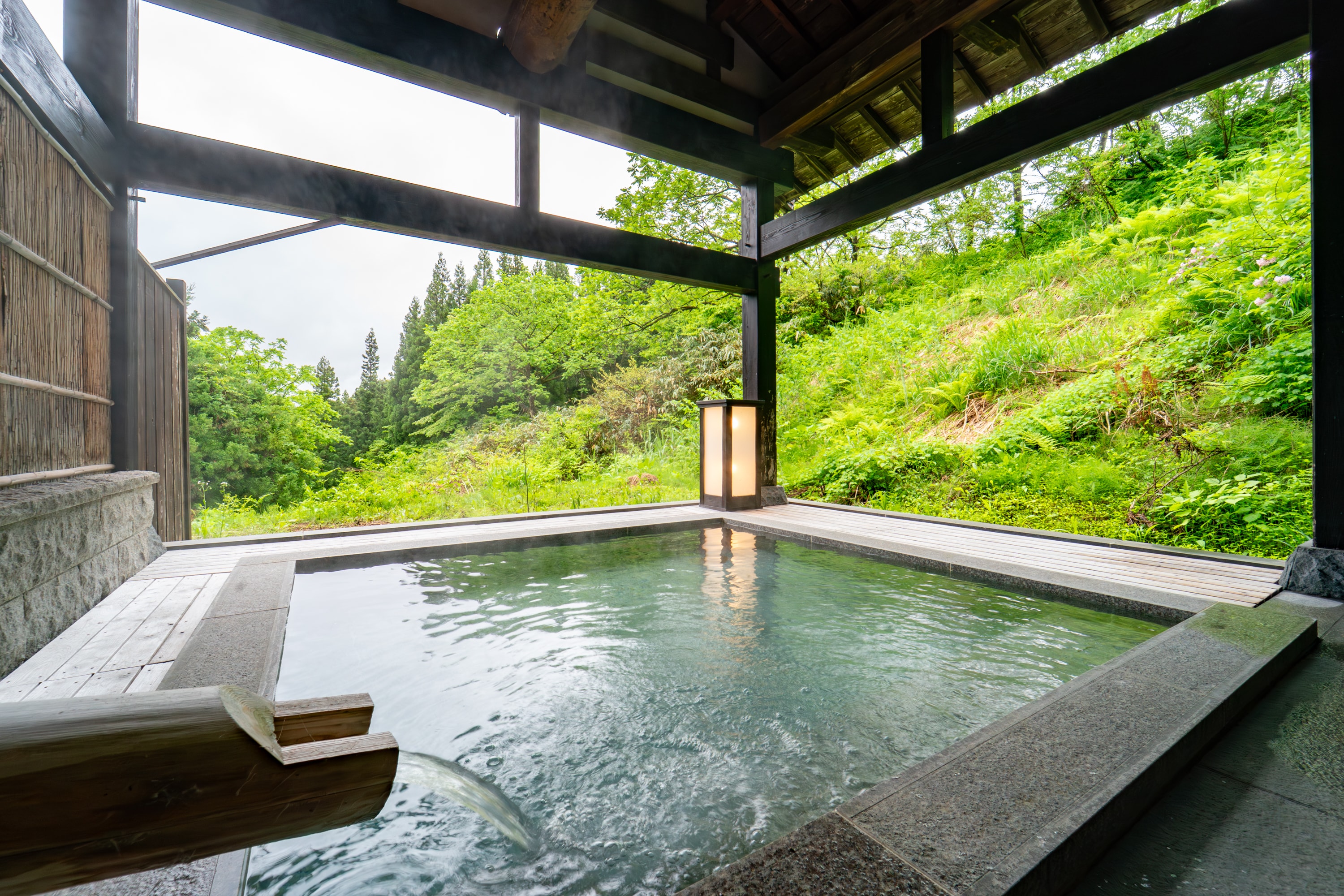 Pemandian terbuka "Zuisetsu"