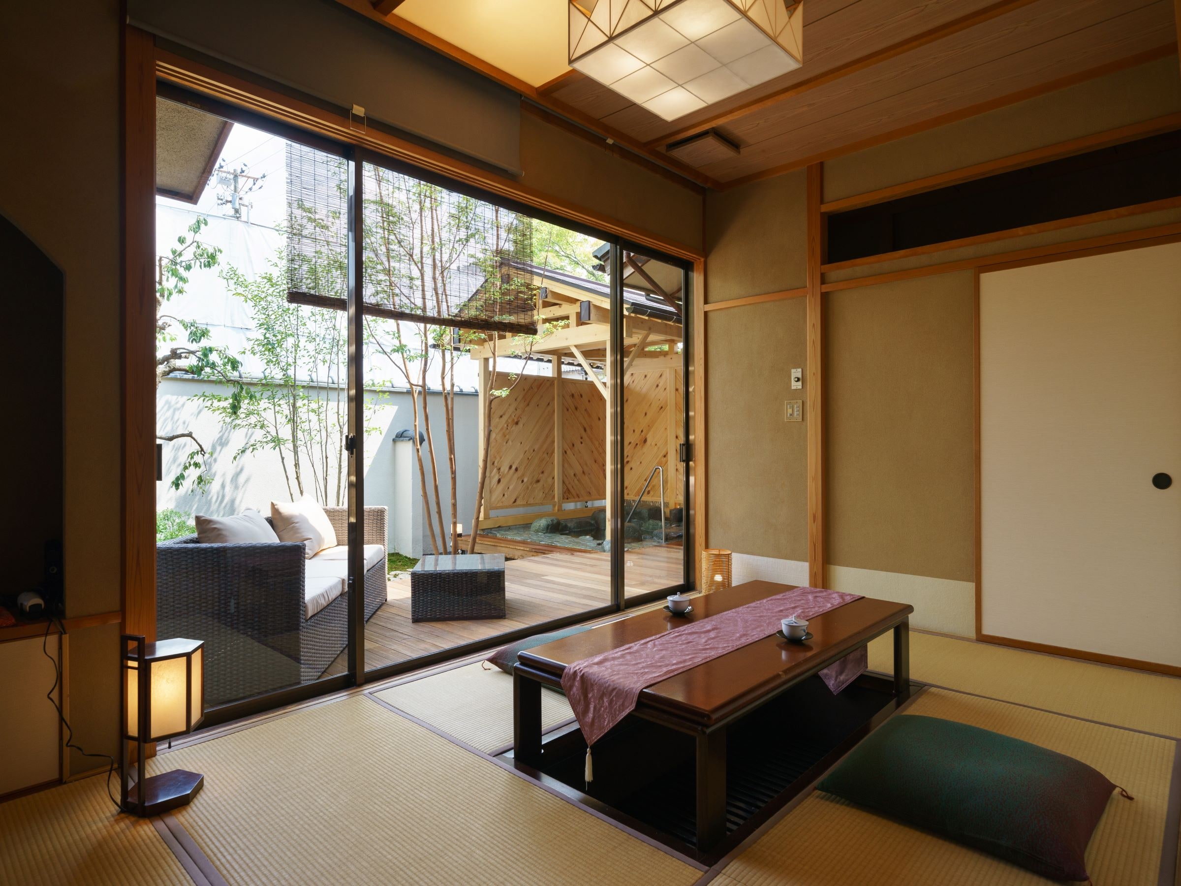 "Umeka" guest room with open-air bath