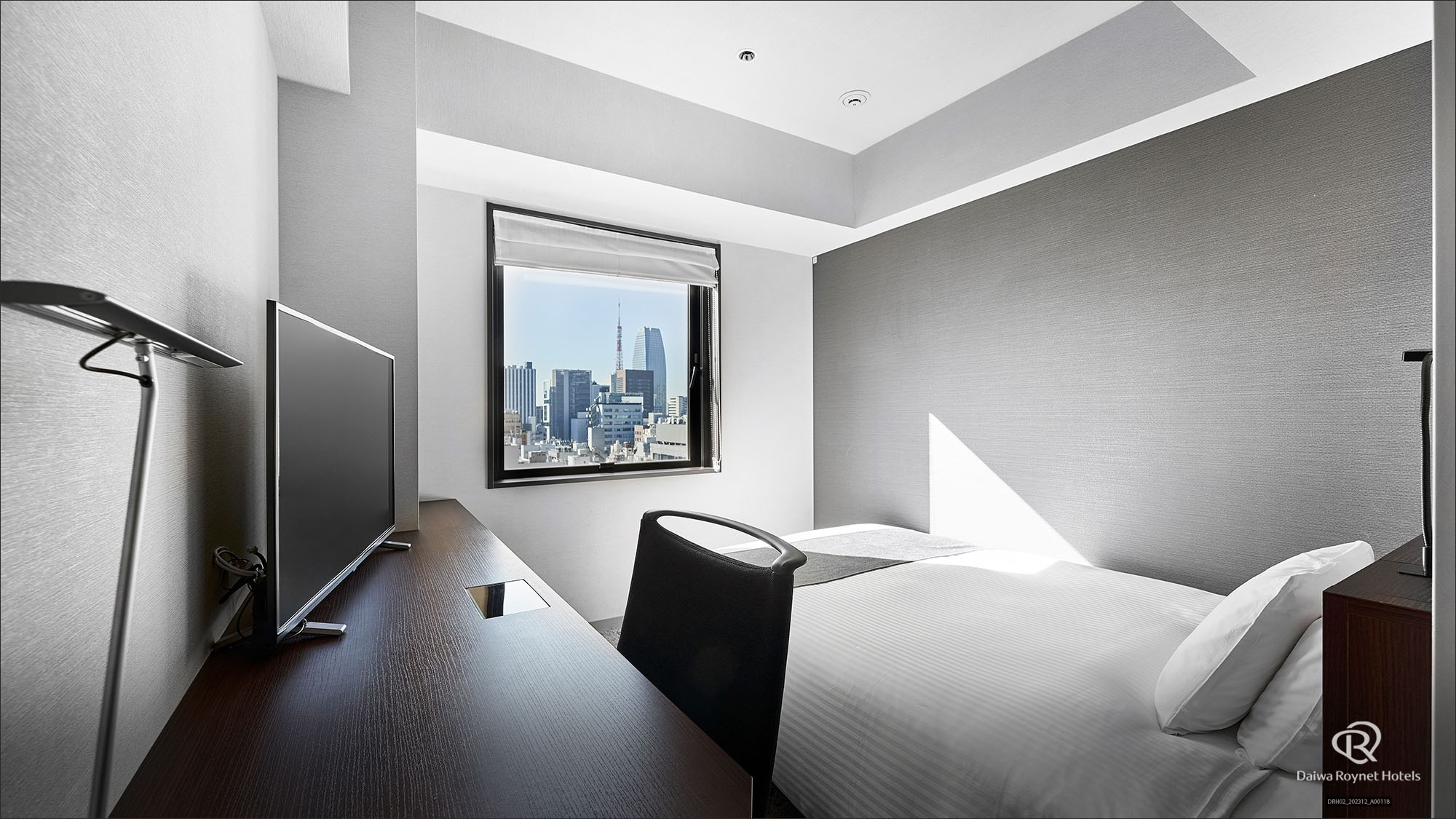 Standard double room (13㎡, bed width 140cm)