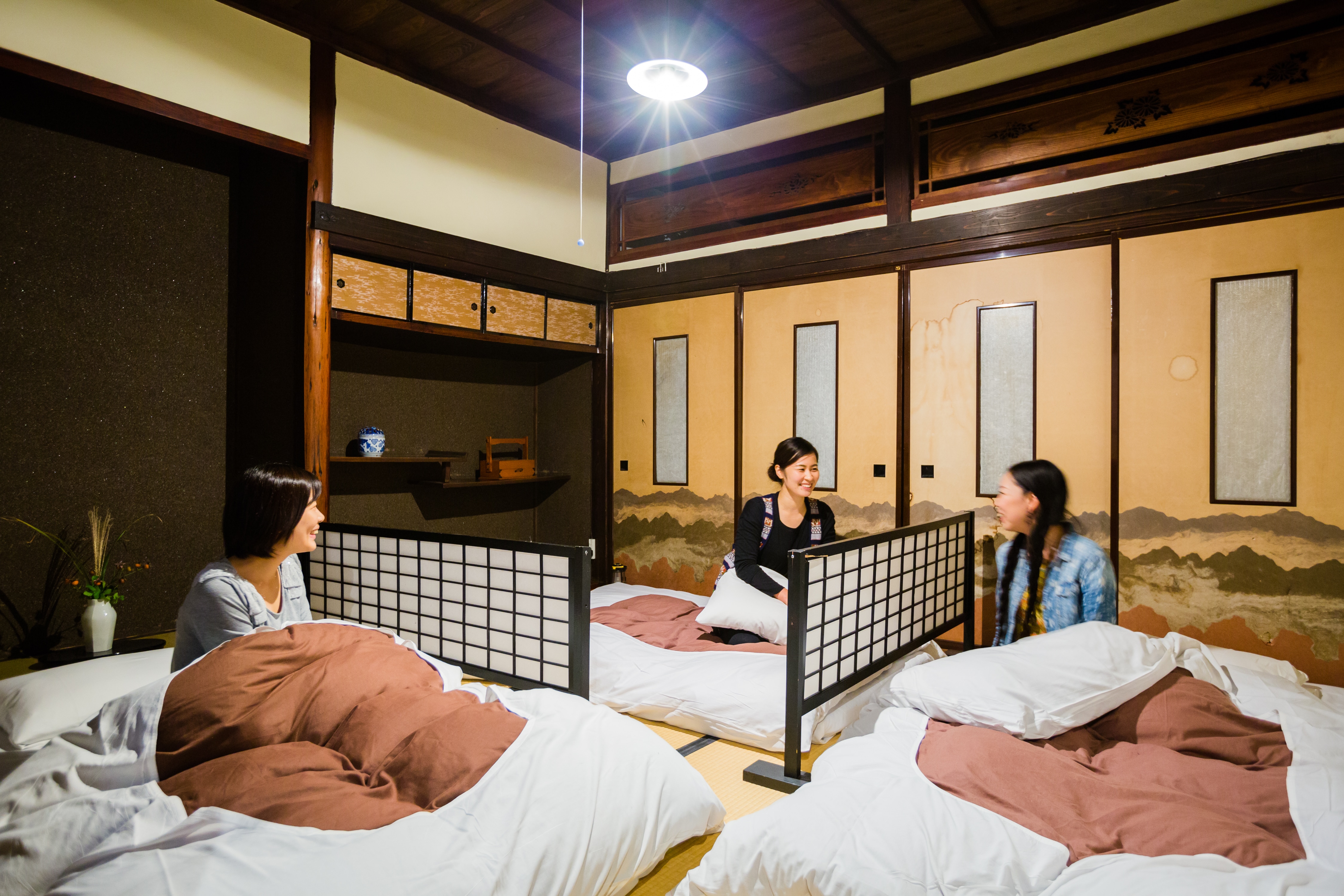 女性共用房間