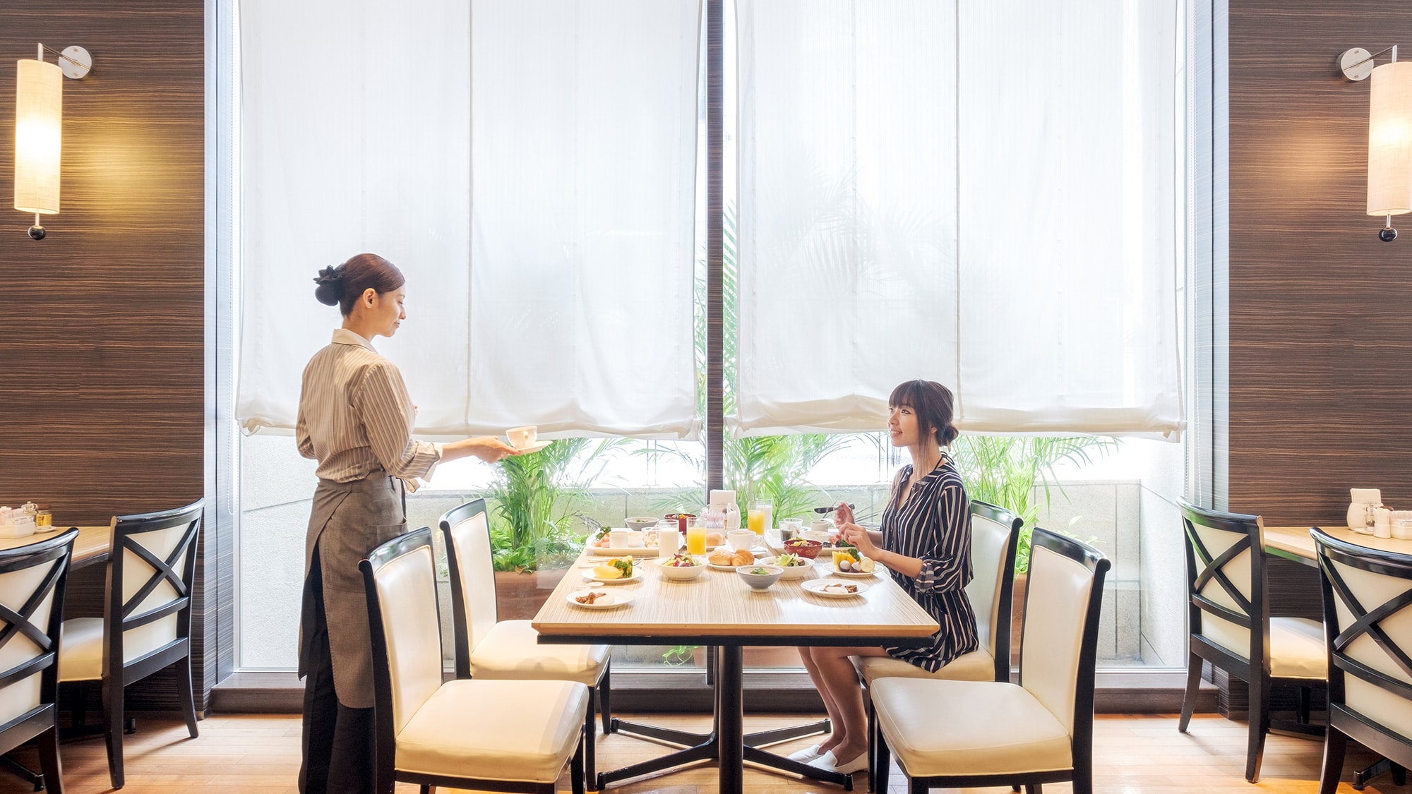 Restaurant Bon Appetit / Morning
