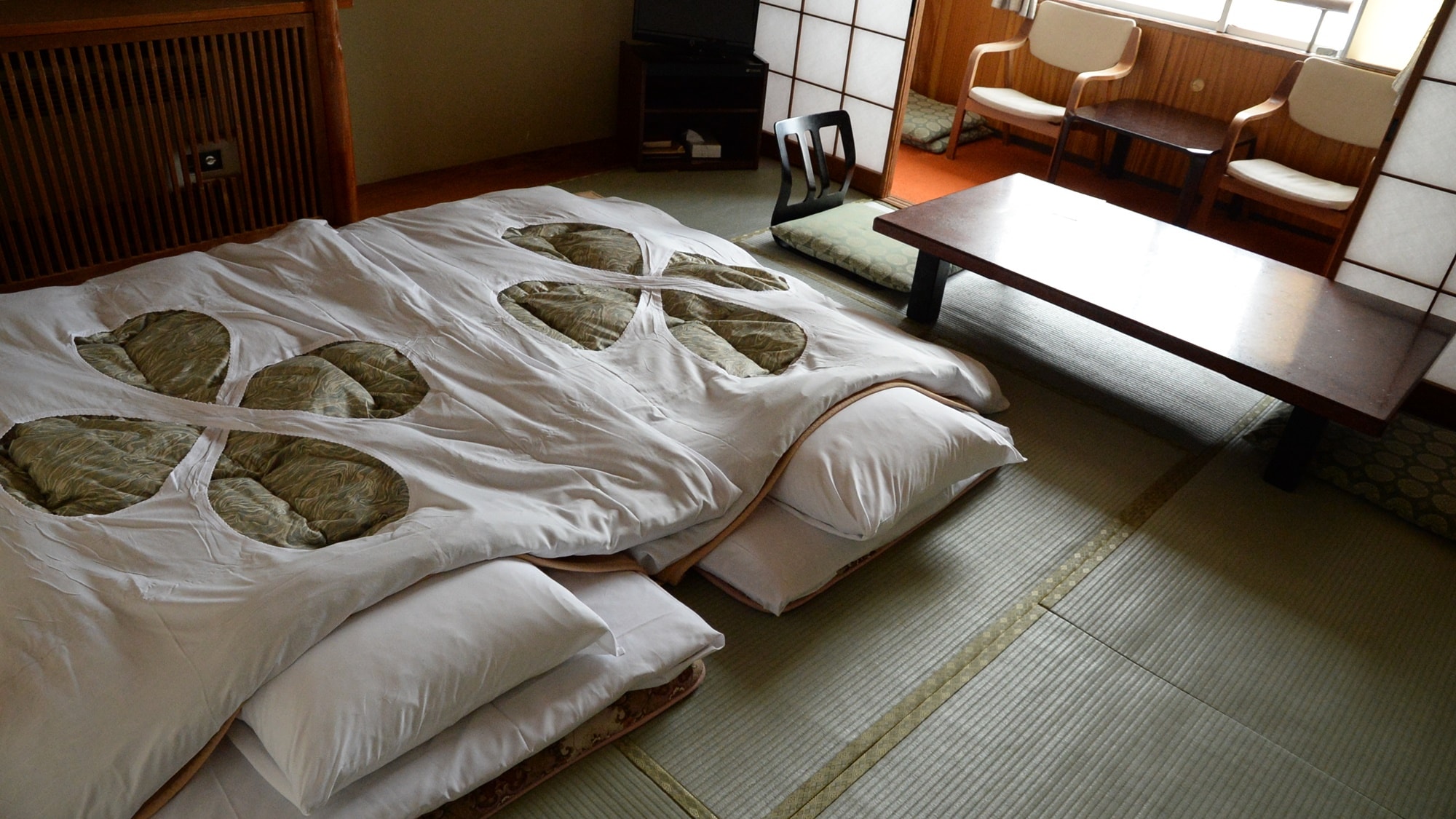 [Example of a room] What were the great writers thinking when they left their poems here? Imagine the scenery at that time.
