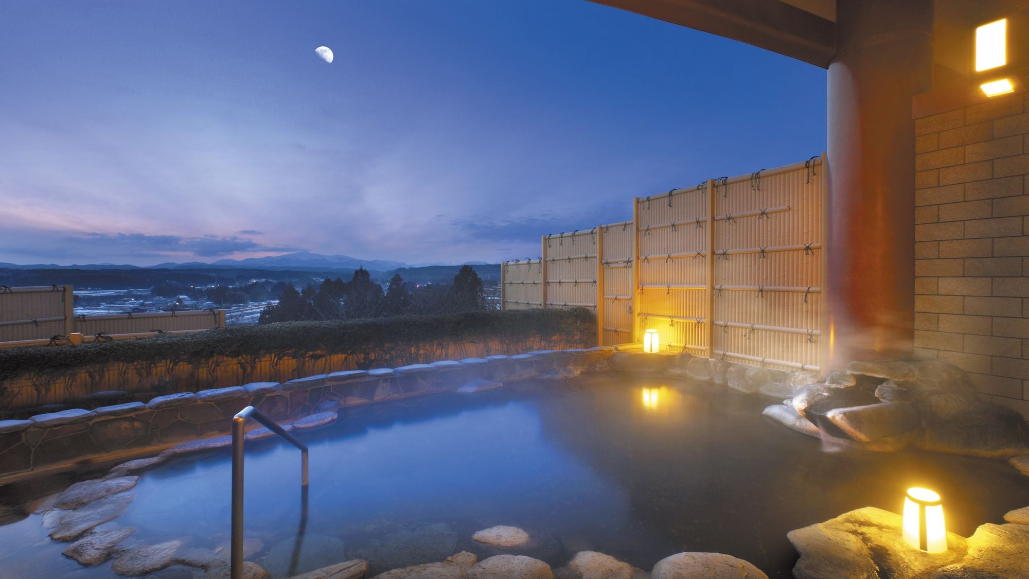 Open-air bath