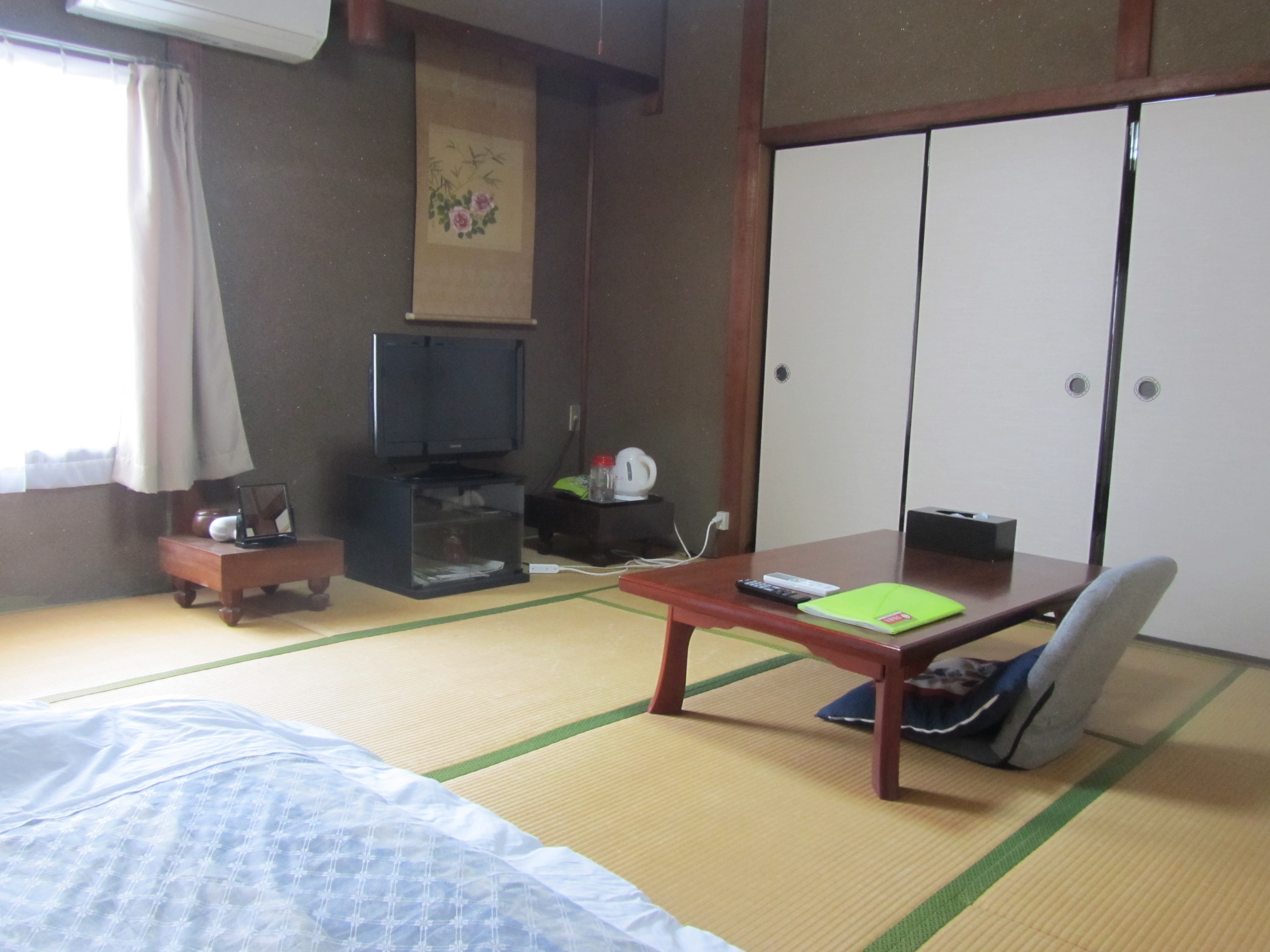 Japanese-style room in the back