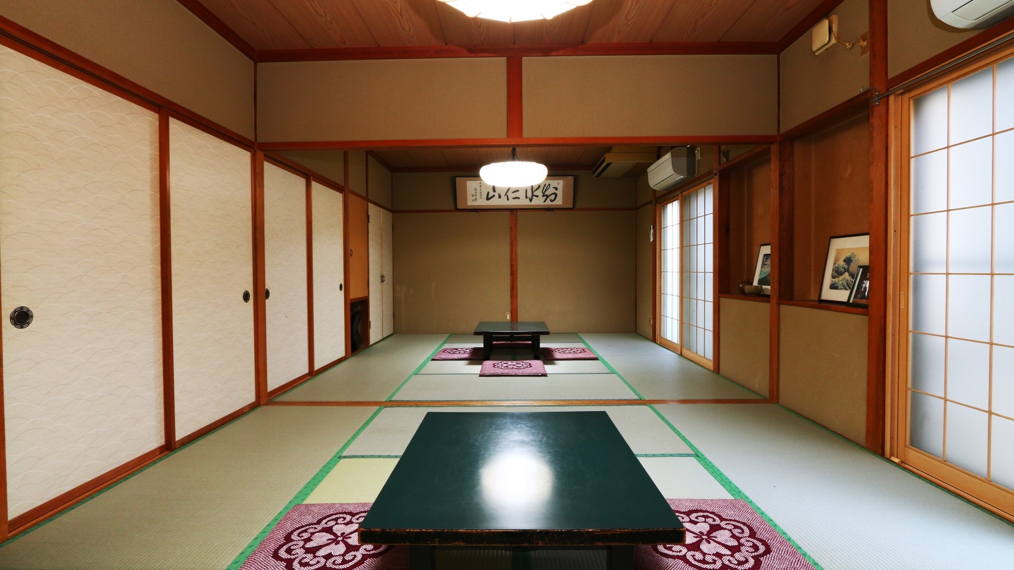 A spacious Japanese-style room with 16 tatami mats