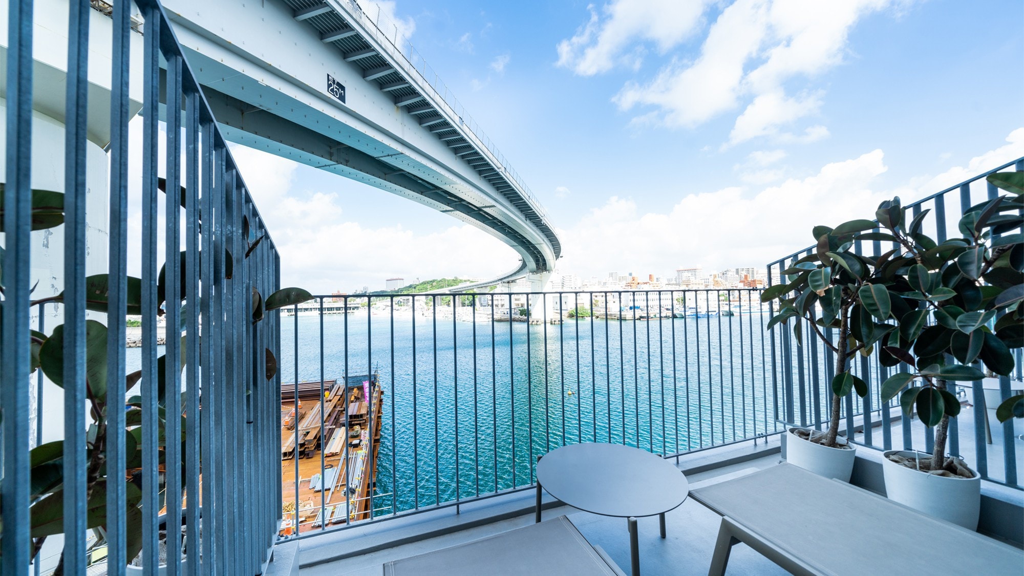 Harbor Terrace Twin Room