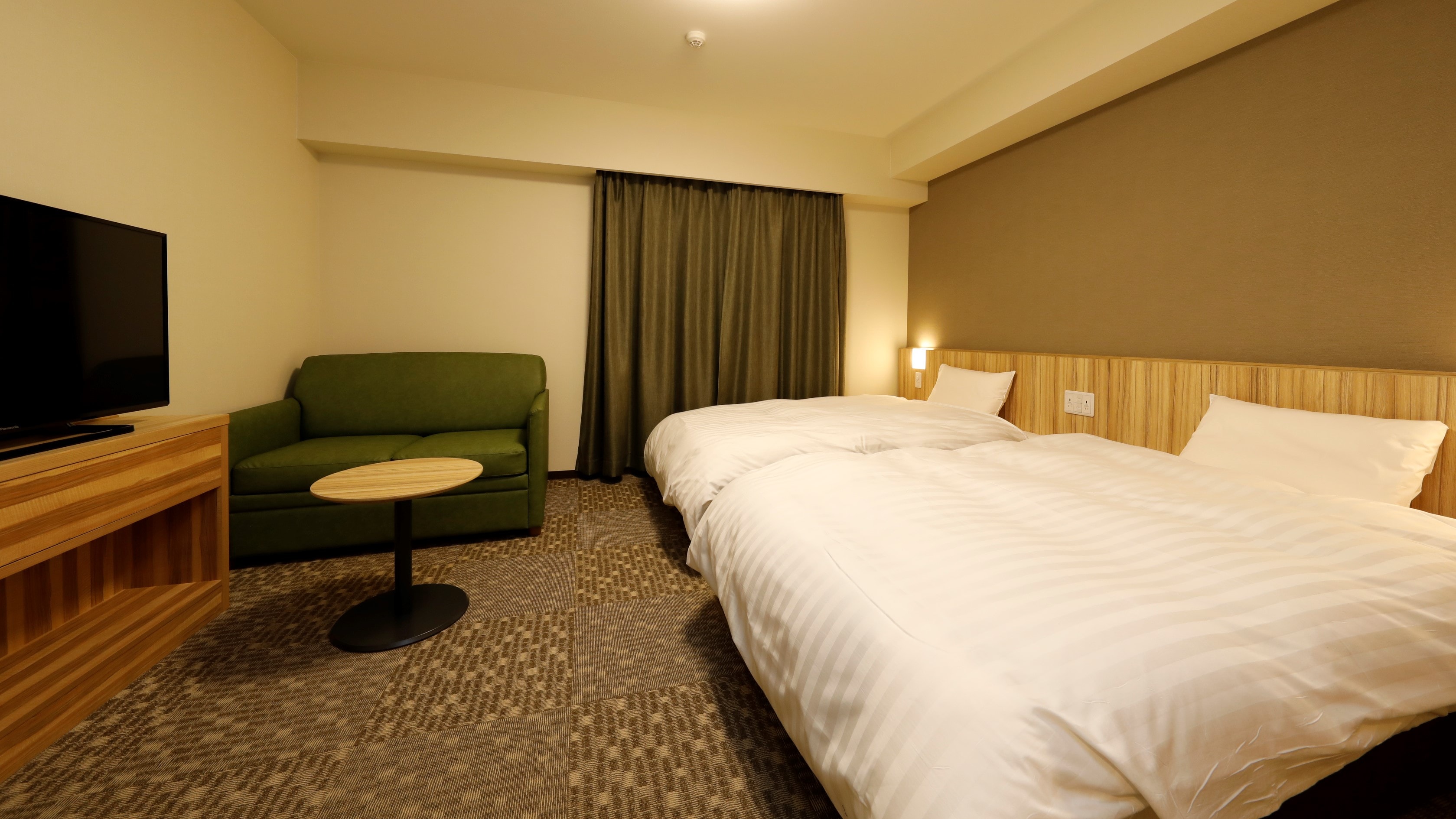 ■하이더 트윈 룸(120×195 센치메터) 약 22평미