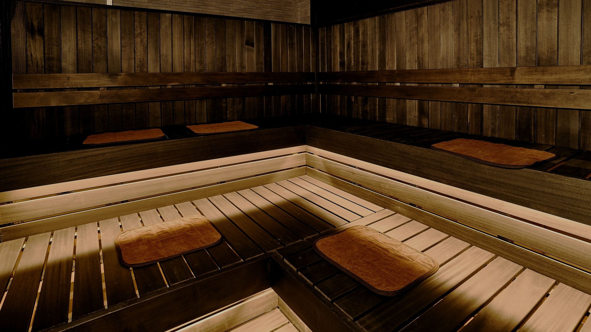 ◆2023년【사우나·남녀 1개소】를 신설했습니다. ※명 실제의 사우나 실내는 어둡습니다.