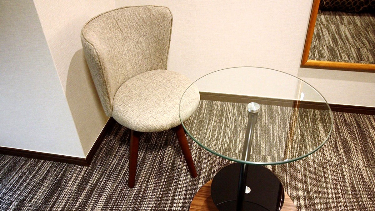 Twin room table & chair
