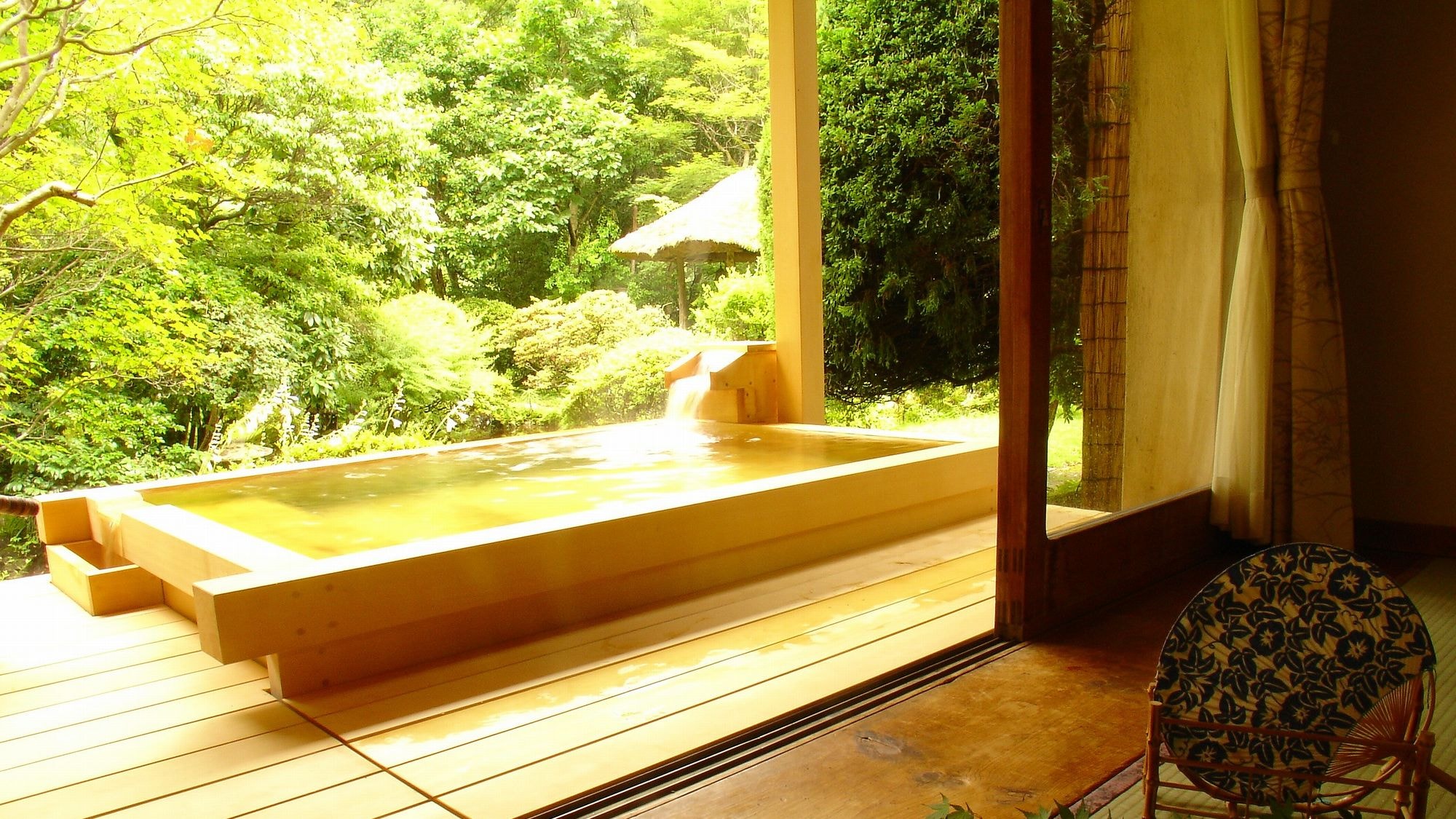 Room: Special room with spacious open-air bath [Tateyamaso - Kaede no Ma]