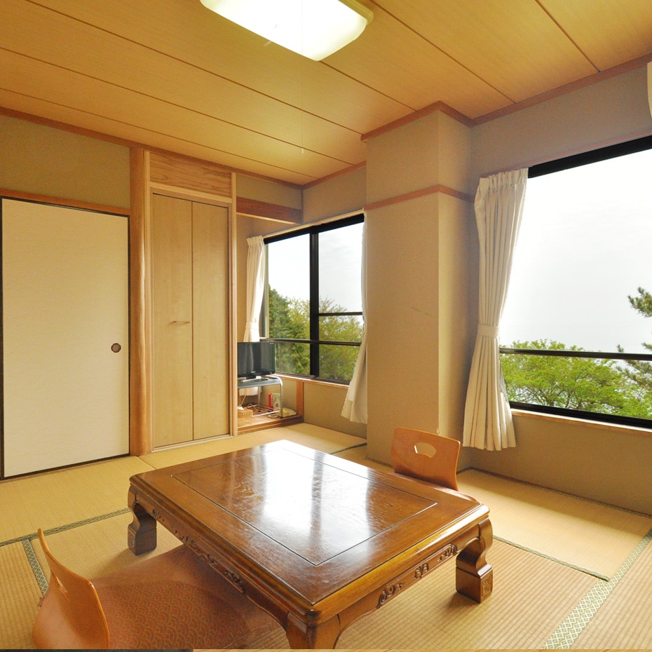 Annex 3rd floor, 8 tatami Japanese-style room facing the mountain [Rooms exclusively for guests with pets]