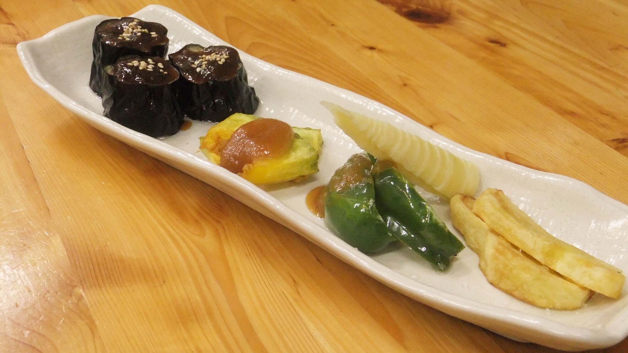 *[晚餐示例] 享用采用当地时令食材烹制的乡村美食