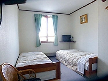 Kamar kembar