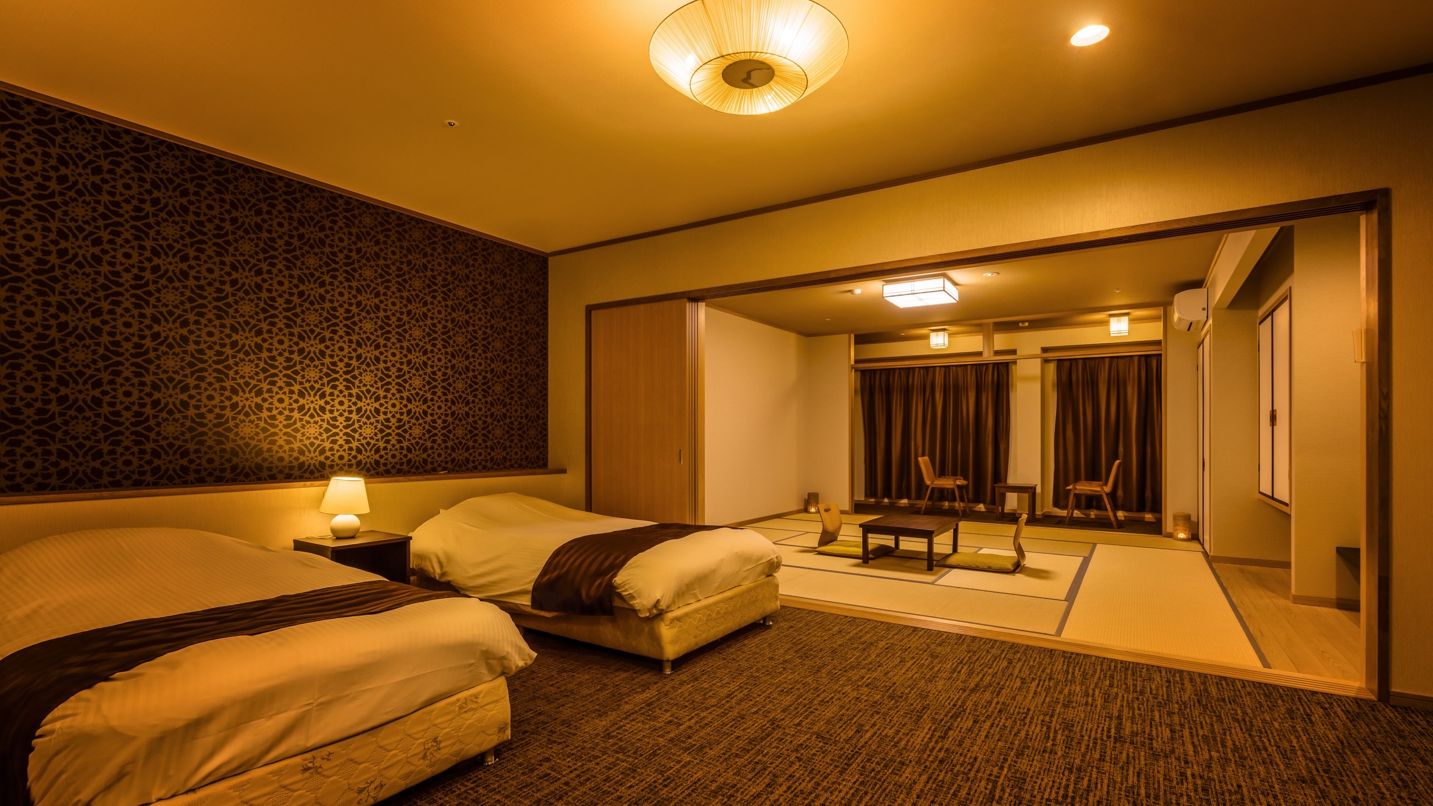 Kamar twin Superior Jepang-Barat *Contoh kamar tamu