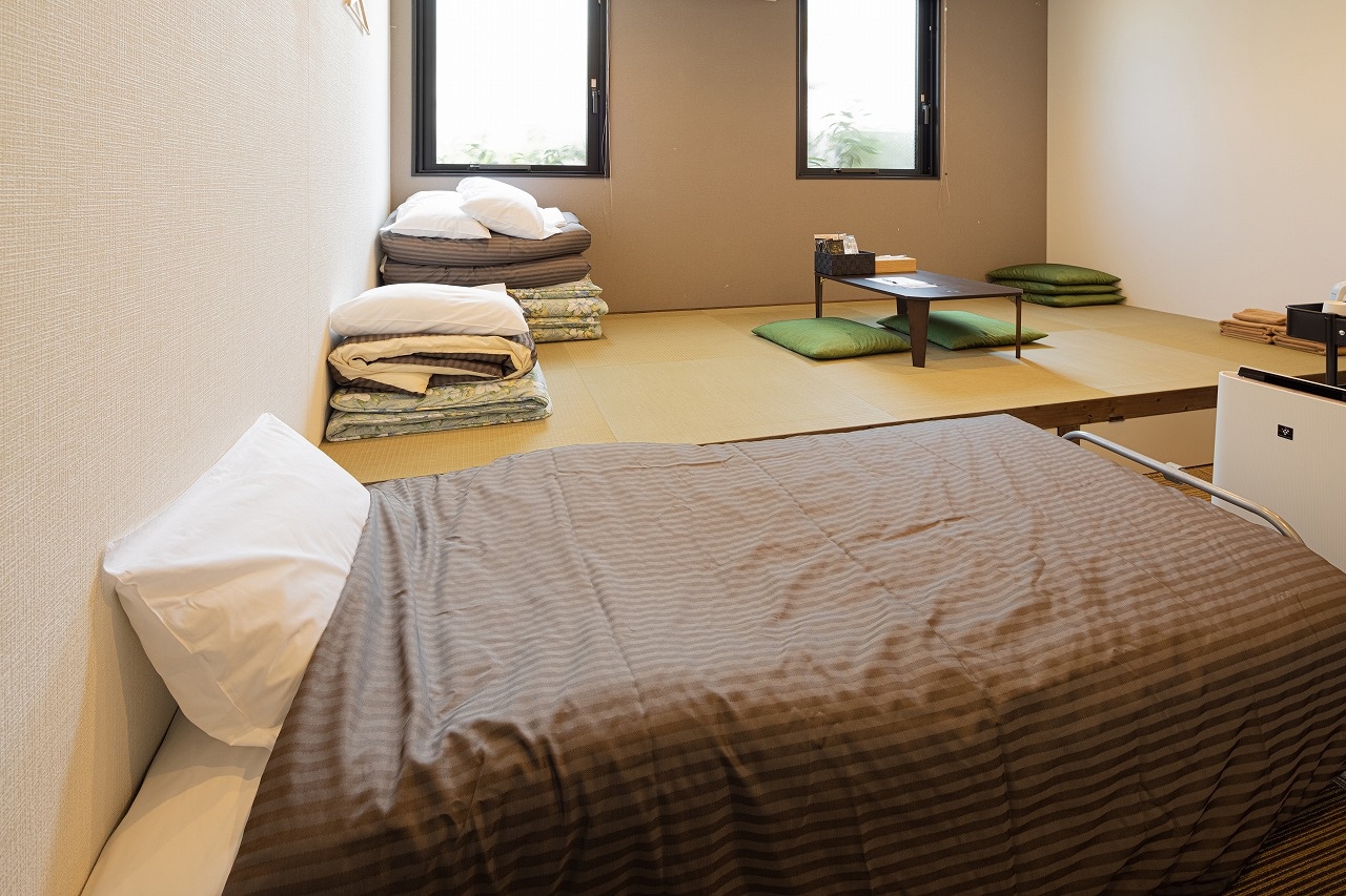 102 Room ②